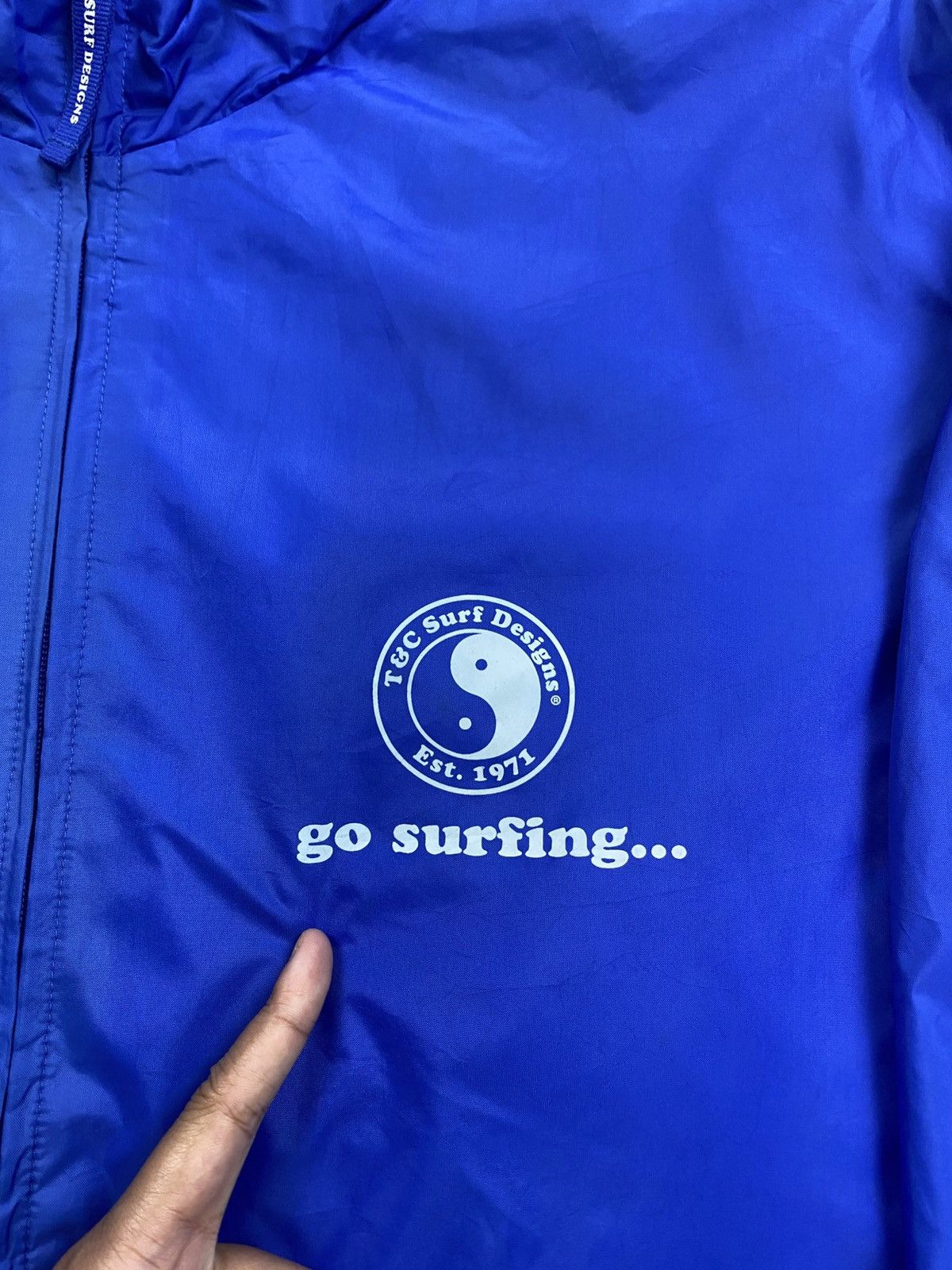 Vintage Vintage T&C Surf Design Big Logo Side Tape Zipper Jacket Size US L / EU 52-54 / 3 - 6 Thumbnail