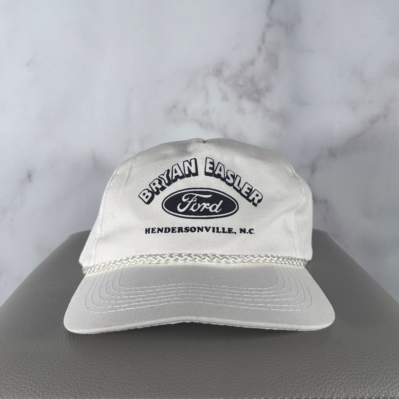 Vintage Vintage White Ford Capital SnapBack Size ONE SIZE - 1 Thumbnail