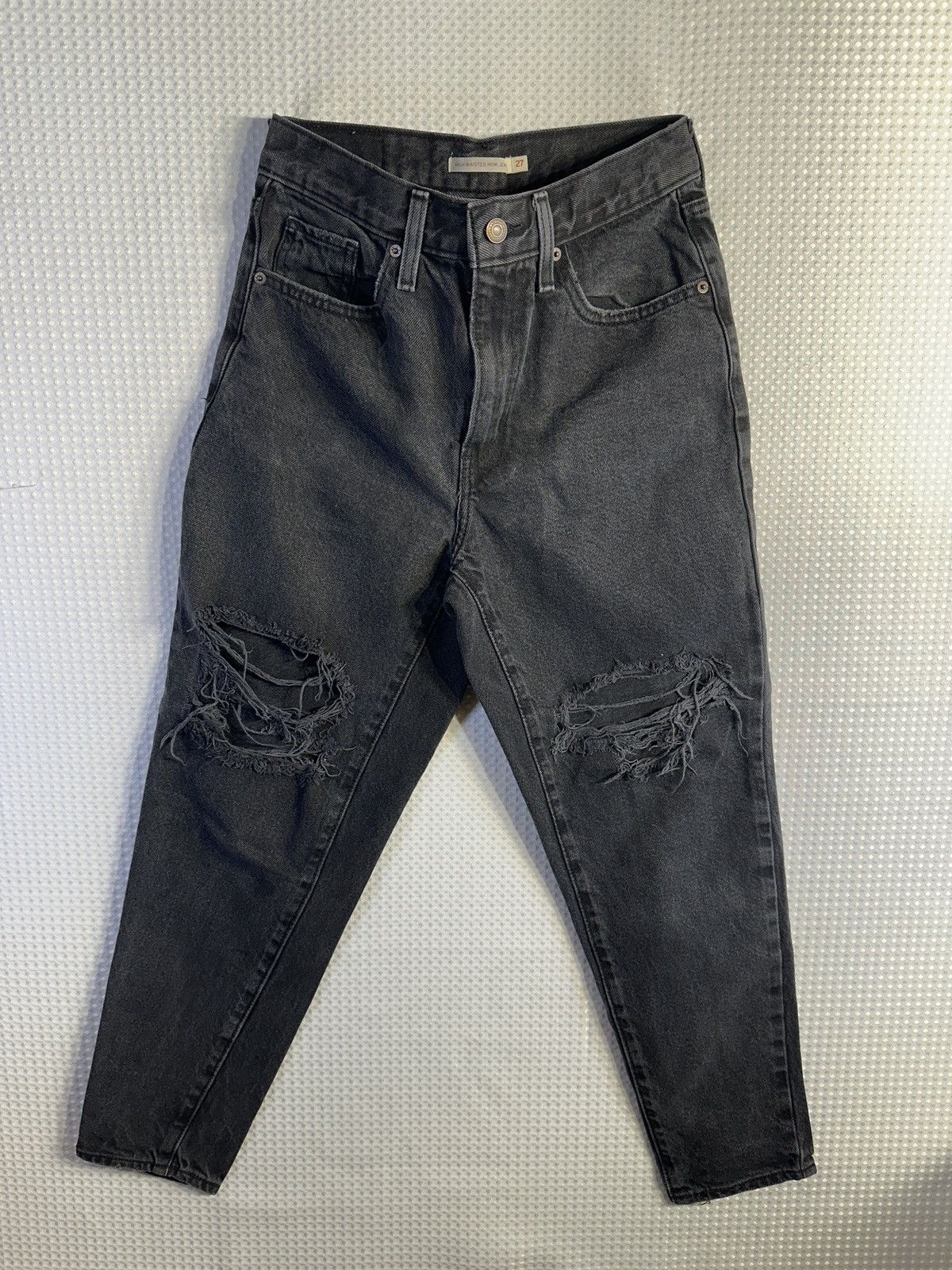 Levi's Levi’s High Waisted Mom Jeans Size 27" / US 4 / IT 40 - 2 Thumbnail