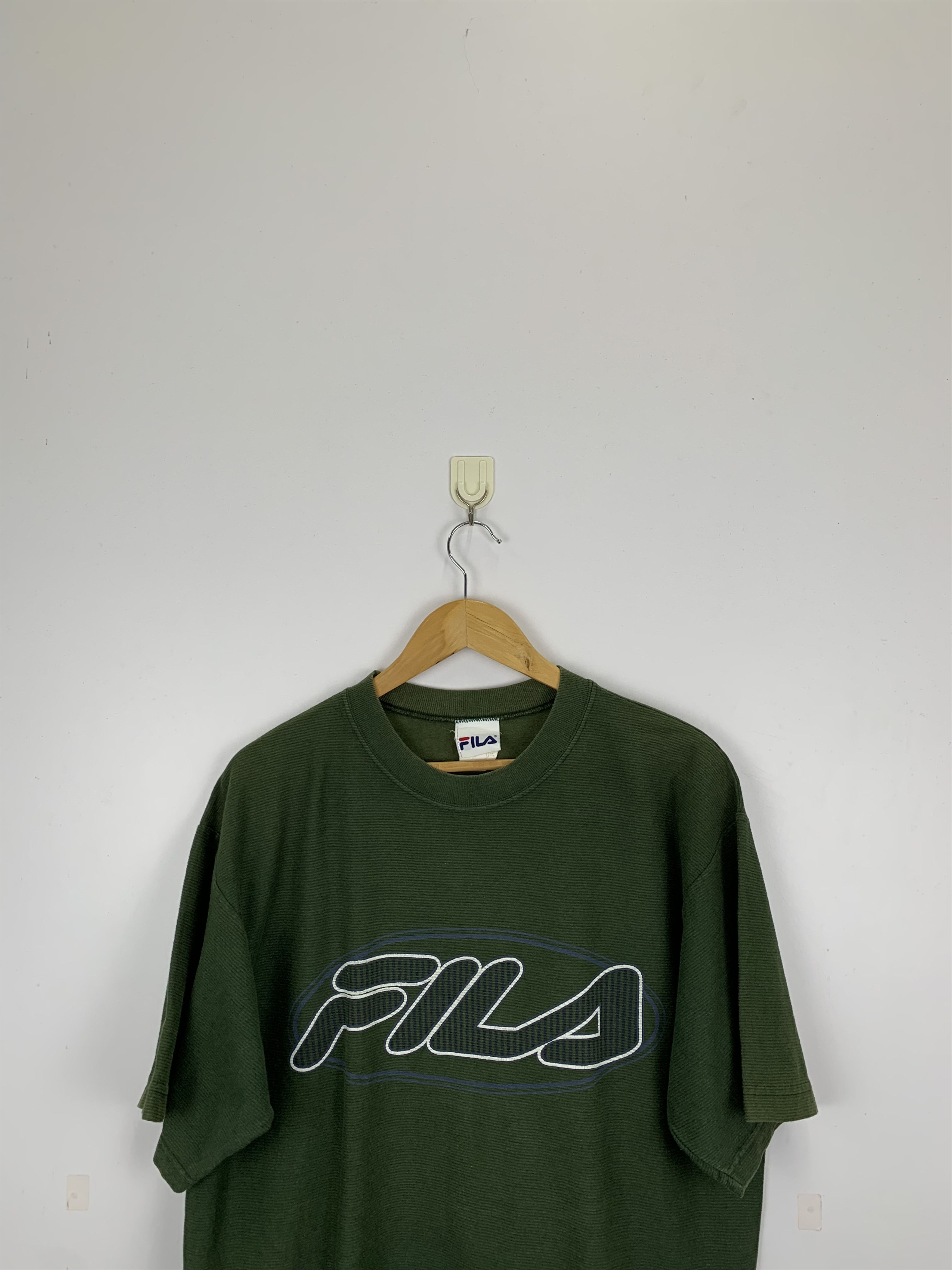 Fila Vintage Sun Faded Fila Big Logo Tee TA0121 Size US L / EU 52-54 / 3 - 2 Thumbnail