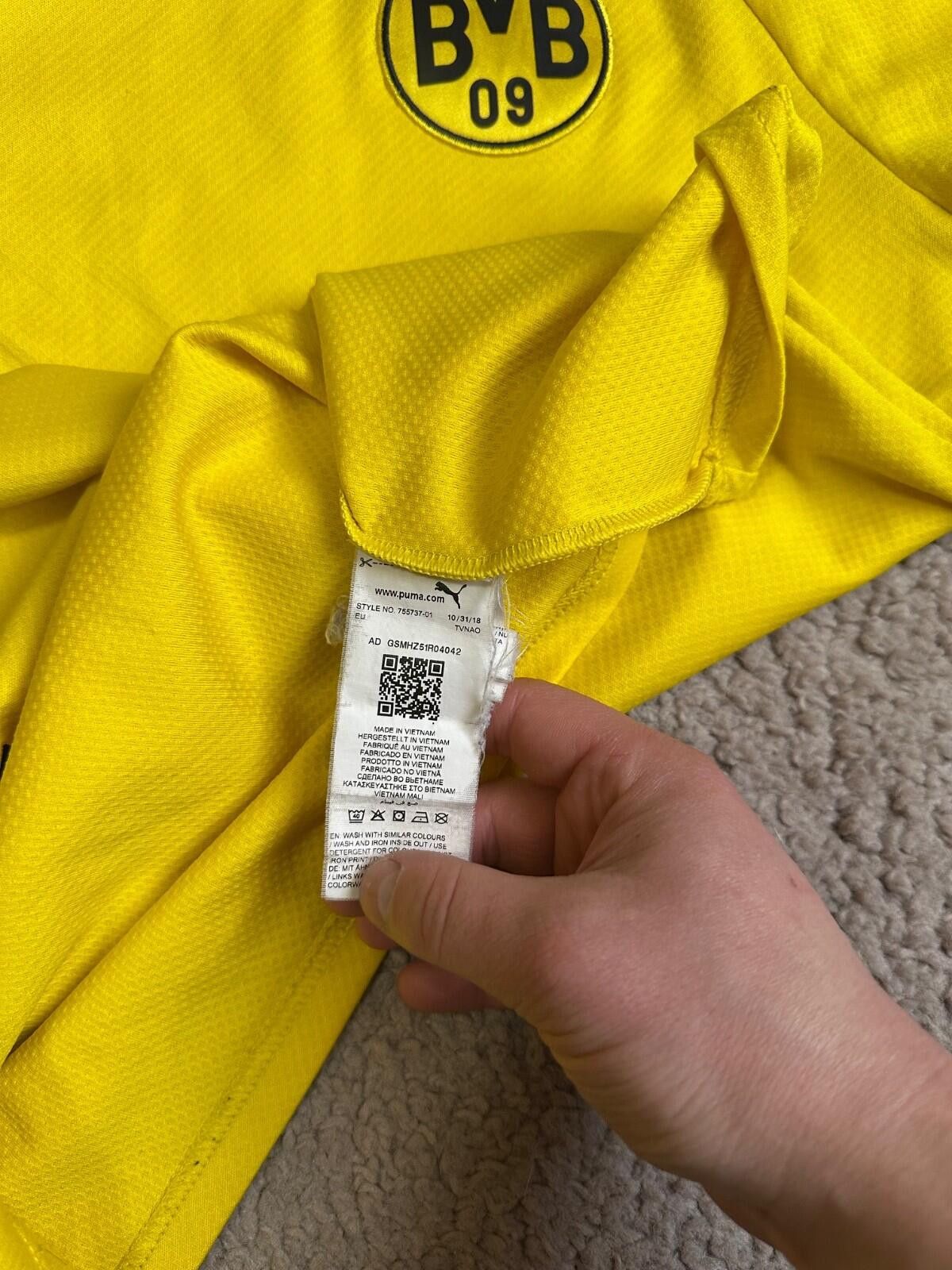 Puma BORUSSIA DORTMUND 2019 2020 HOME SHIRT JERSEY PUMA sz M Size US M / EU 48-50 / 2 - 5 Thumbnail