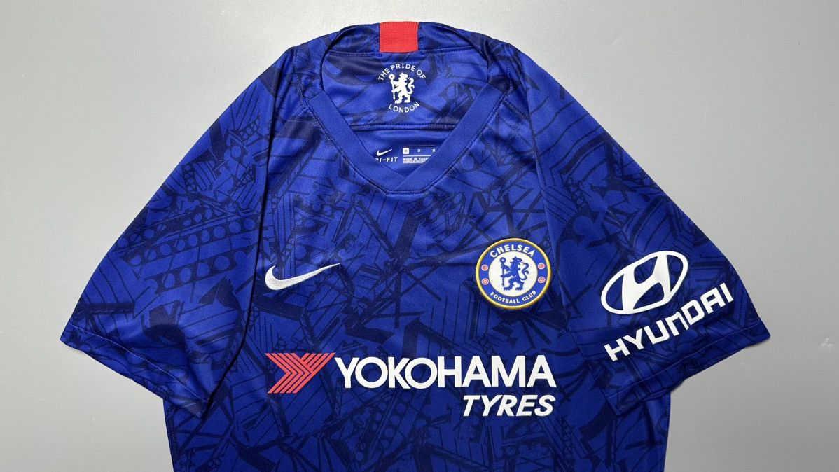 Nike CHELSEA NIKE 2019/2020 FOOTBALL HOME JERSEY #10 HAZARD Size US M / EU 48-50 / 2 - 3 Thumbnail