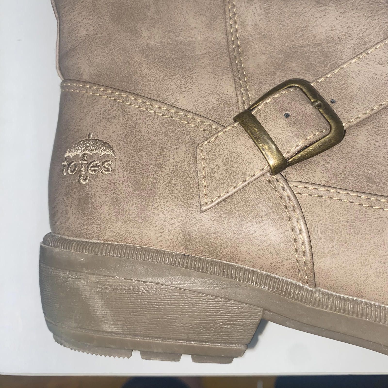 Designer Totes Maggie Women's Waterproof Winter Boots Tan Size 9 Size US 9 / IT 39 - 4 Thumbnail