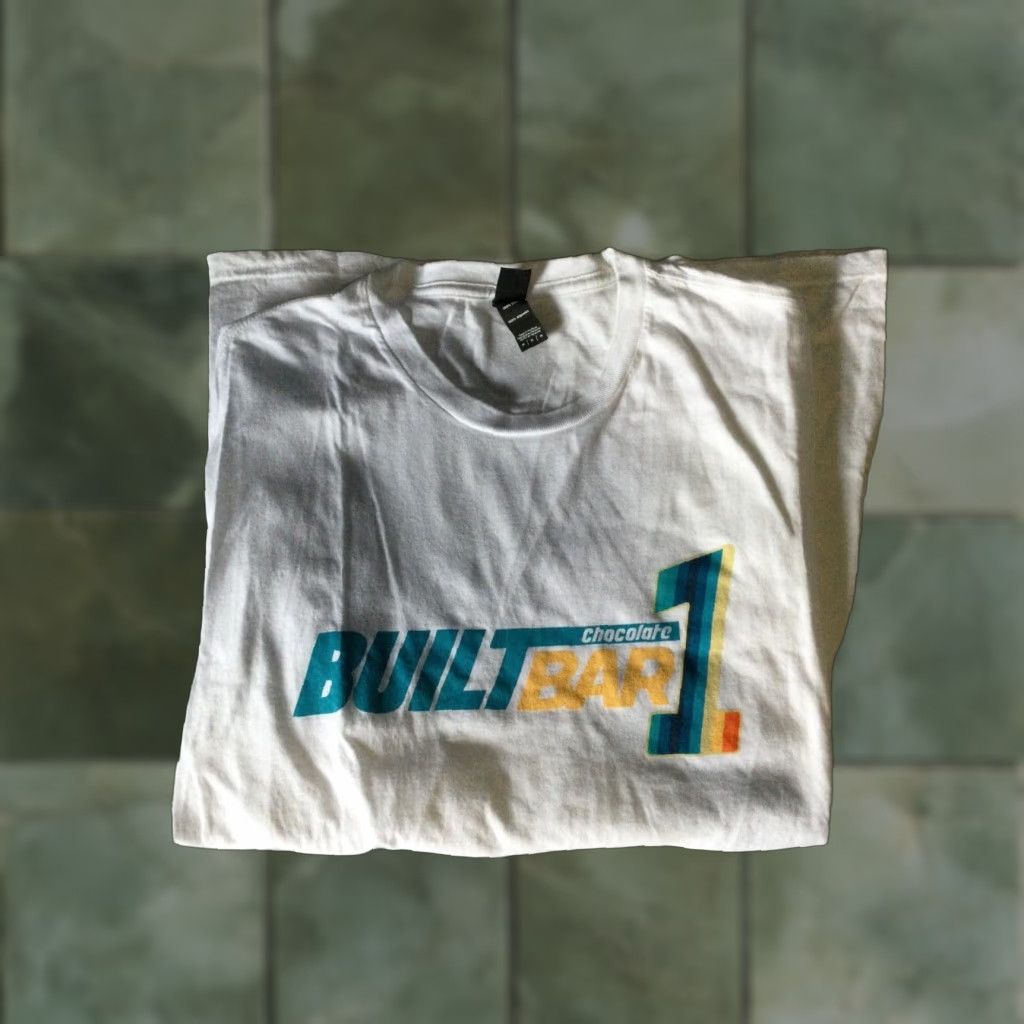 Vintage DISTRICT "Built Bar" White T-Shirt Adult Medium Cotton Short Sleeve Crew Neck Unisex Size US M / EU 48-50 / 2 - 1 Thumbnail
