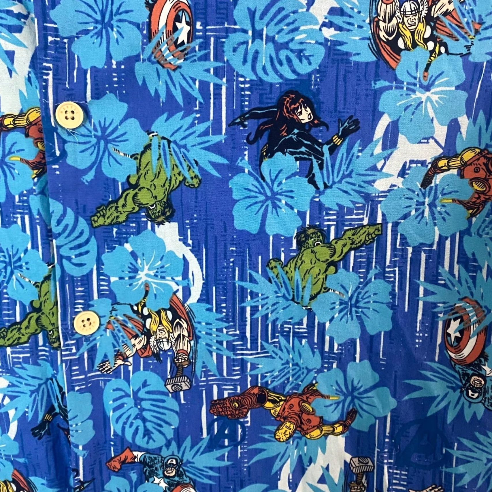 Vintage Marvel Avengers Tropical Hawaiian Shirt Blue Men’s Large Short-Sleeve Button-Up Size US L / EU 52-54 / 3 - 7 Thumbnail