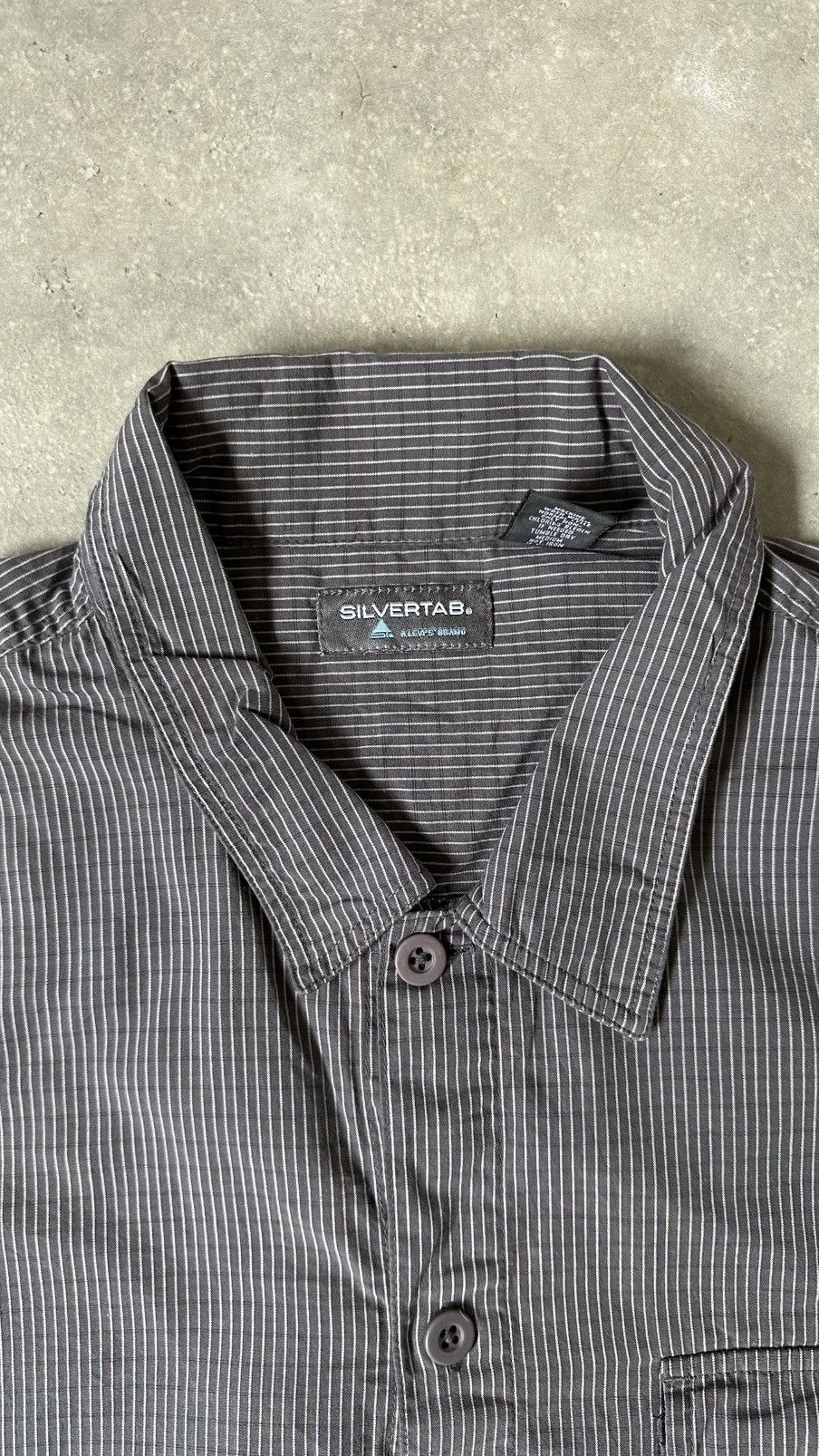 Levi's VINTAGE LEVIS SILVERTAB SHORT SLEEVE SHIRT Size US XL / EU 56 / 4 - 5 Thumbnail