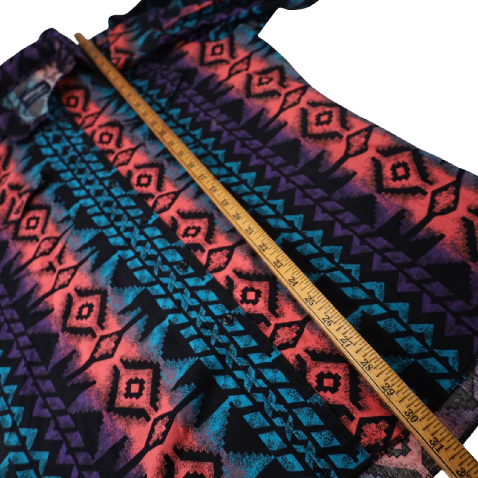 Vintage × Wrangler Vintage Wrangler Vibrant Southwestern Print Cowboy Shirt Size US L / EU 52-54 / 3 - 8 Thumbnail