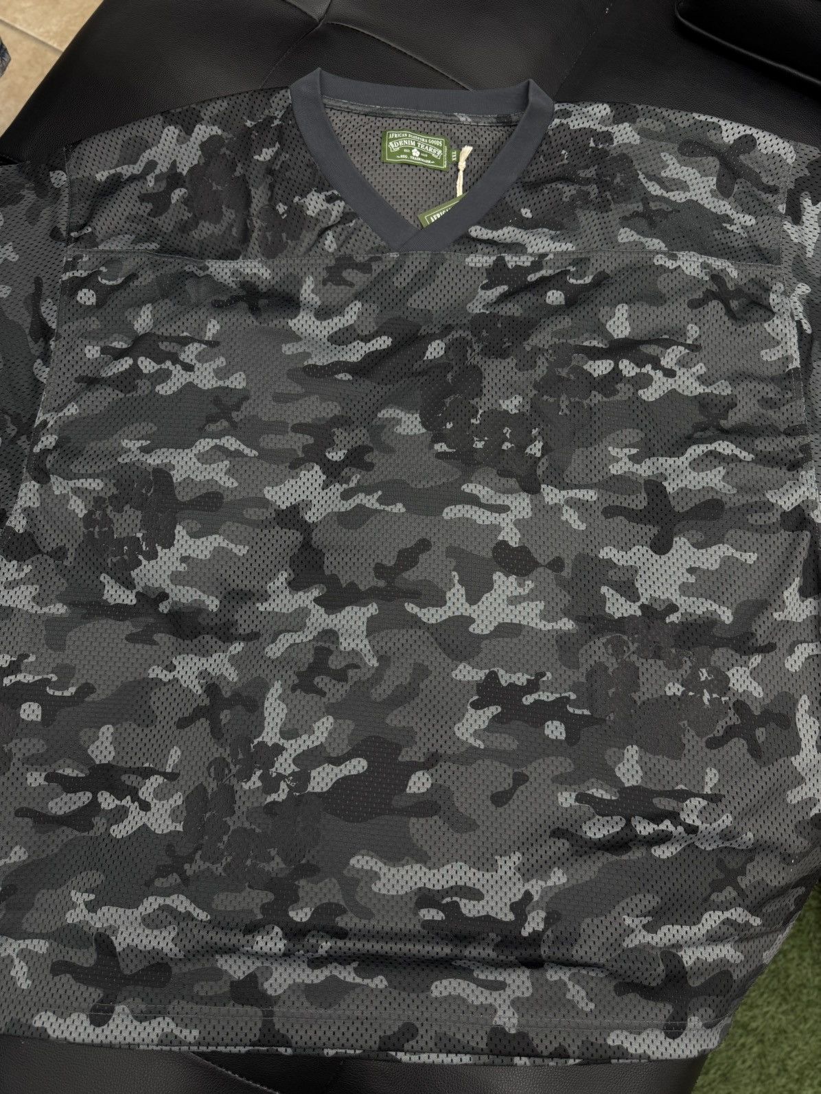 DENIM TEARS Denim Tears Black Camo Cotton Wreath Jersey Size XXL (NEW) Size US XXL / EU 58 / 5 - 4 Thumbnail