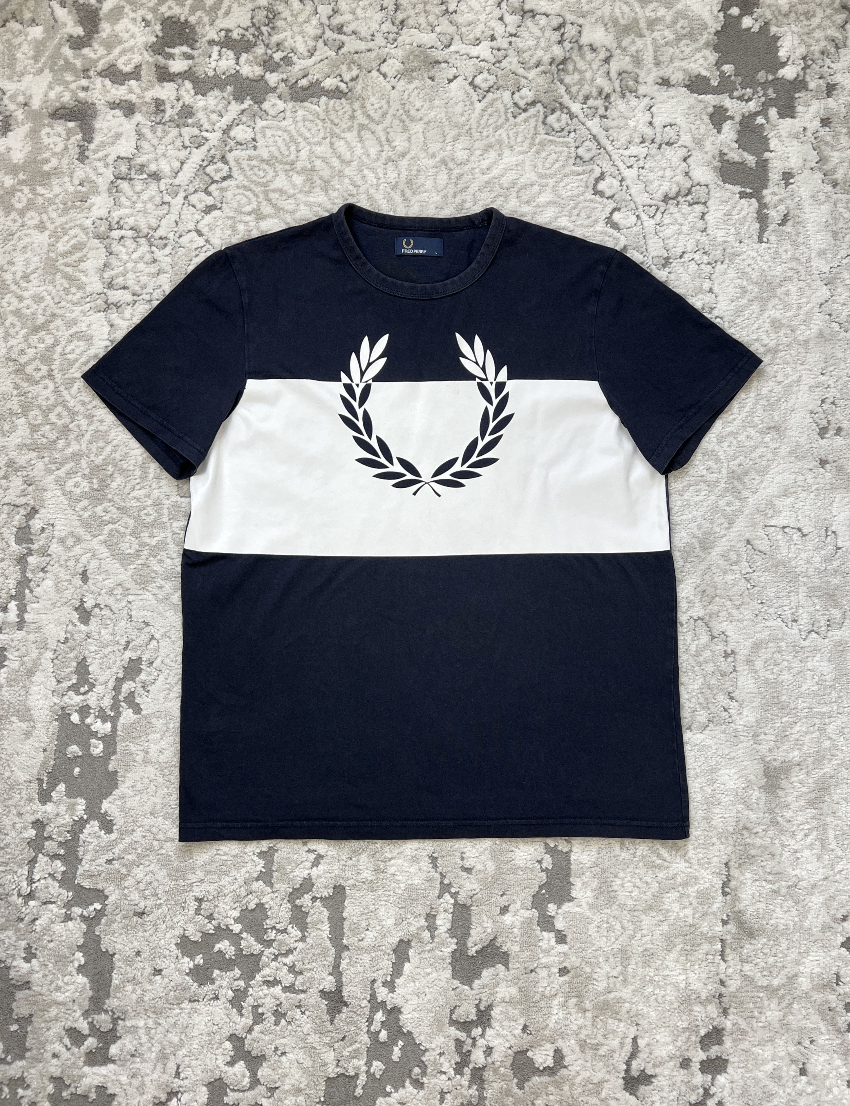 Fred Perry Fred Perry Laurel Wreath Block Panel T-Shirt L Size US L / EU 52-54 / 3 - 1 Thumbnail