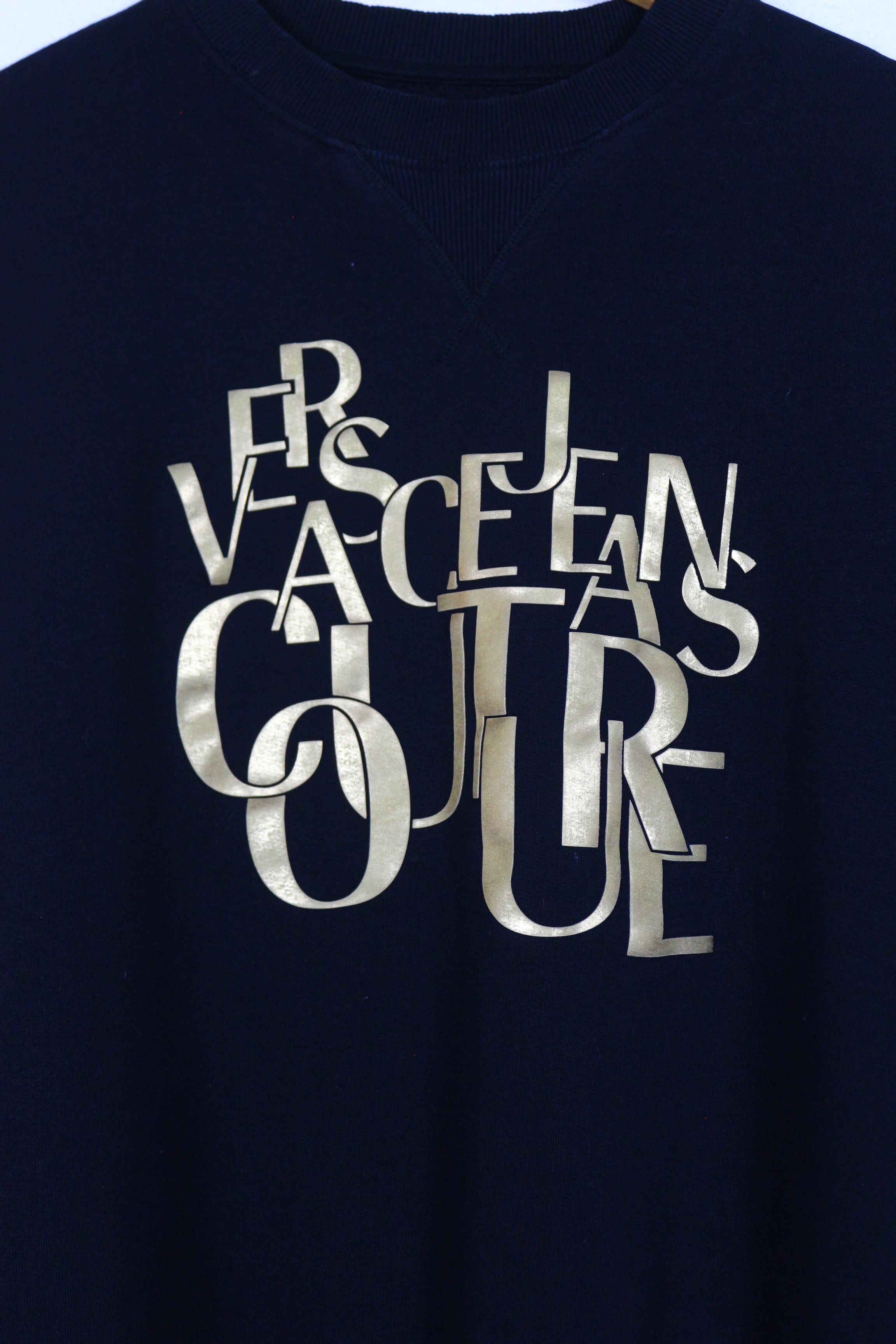 Versace Jeans Couture Vintage Versace Jeans Couture Metallic Gold Logo Sweatshirt Size US XL / EU 56 / 4 - 2 Thumbnail