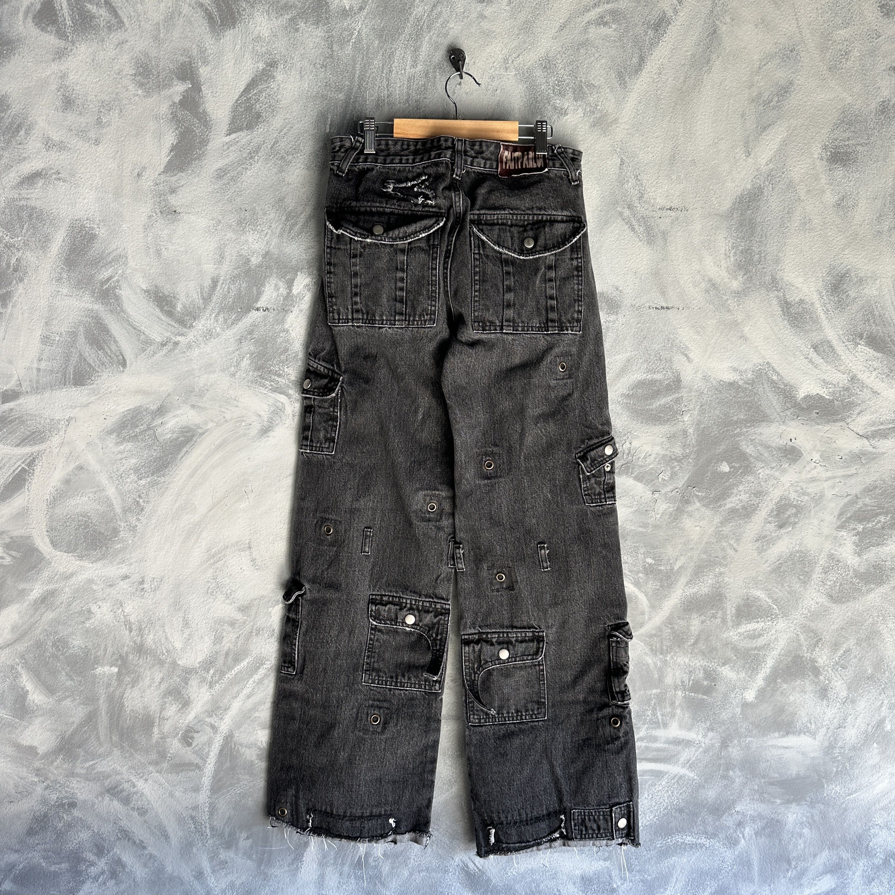 Other Faitparlui Les Demons Portent Cargo Denim Jean Womens 30x32 Size 30" / US 8 / IT 44 - 5 Thumbnail