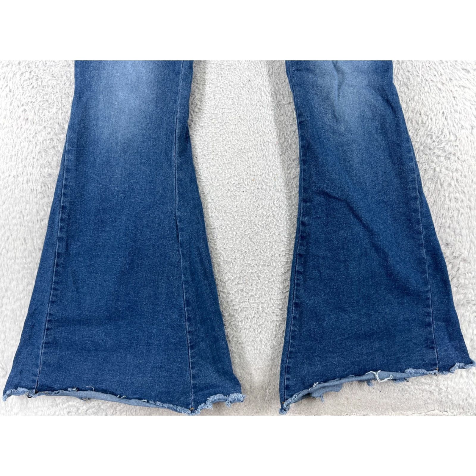 Vintage Pants Jeans Womens 27 Blue Denim Flared Mid Rise Cotton Blend Distressed 5-Pocket Style Size 27" / US 4 / IT 40 - 4 Thumbnail