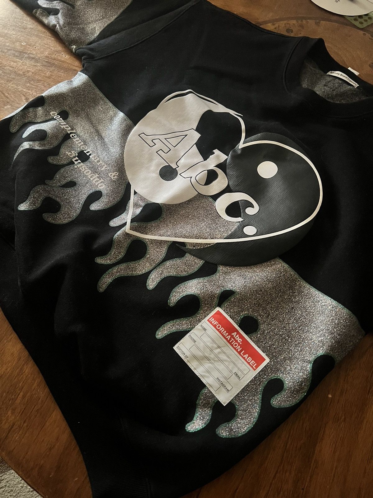Advisory Board Crystals ABC Yin & Yang Valentine’s Day Crewneck Size US M / EU 48-50 / 2 - 3 Thumbnail
