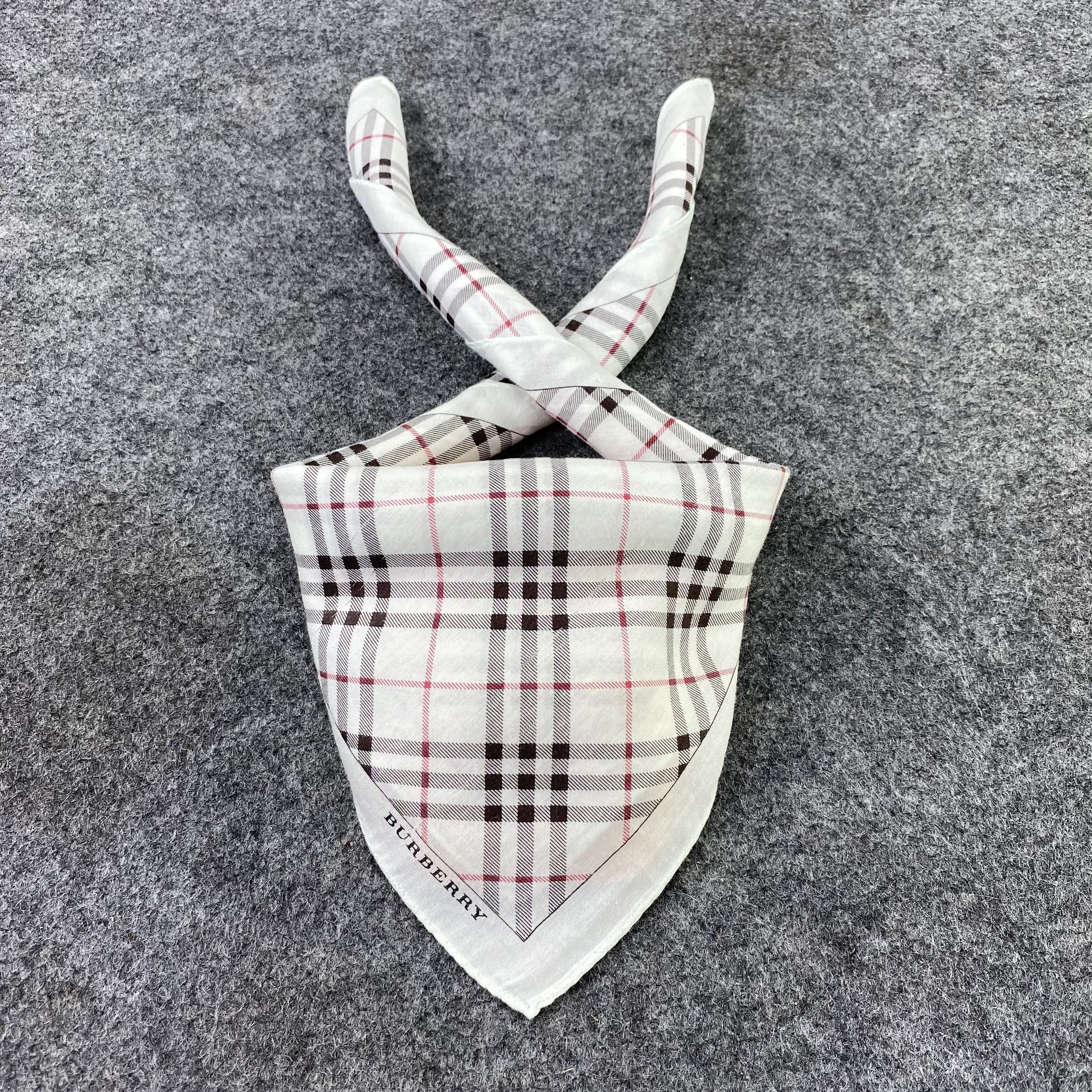 Burberry Burberry Handkerchief / Bandana / Neckerchief Size ONE SIZE - 2 Thumbnail