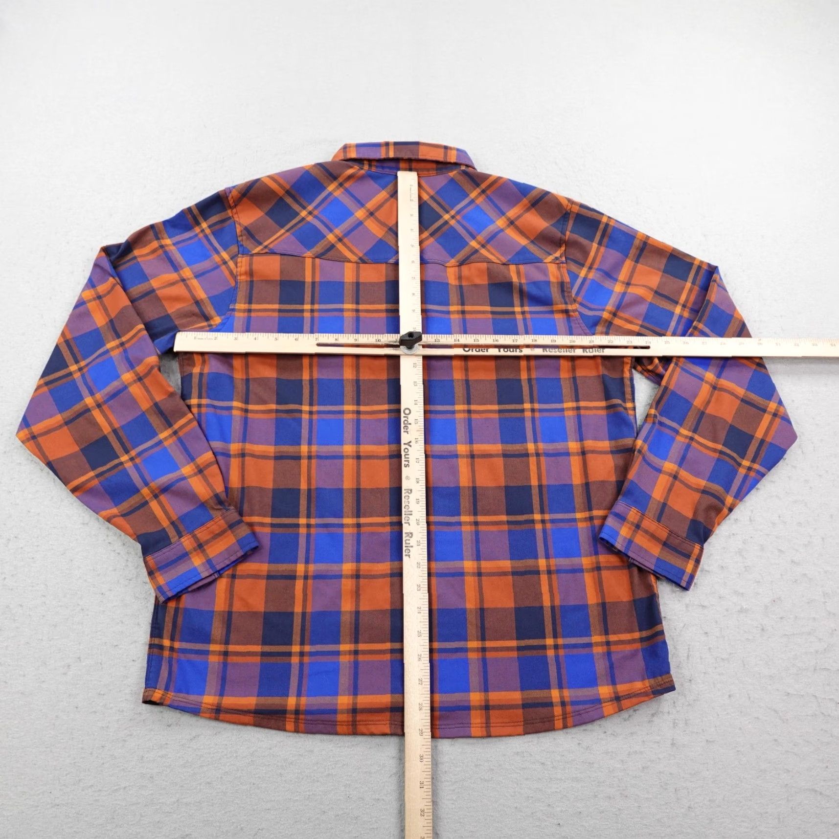 Mountain Hardwear VINTAGE? No, skip. Mountain Hardwear Shirt Mens Large Orange Plaid Flannel Button-Up Outdoor Size US L / EU 52-54 / 3 - 5 Thumbnail