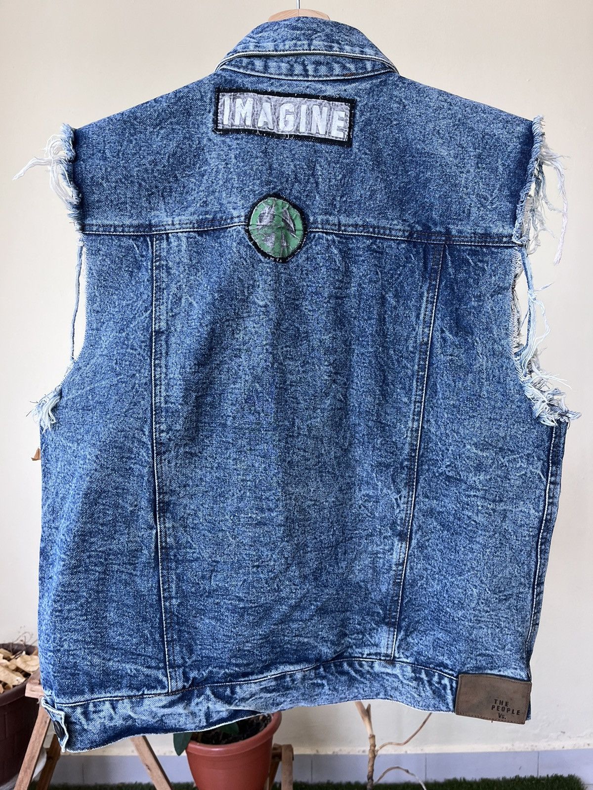 The People Vs. RARE 💎 TPVS Ragged Patches Denim Vest Size US S / EU 44-46 / 1 - 3 Thumbnail