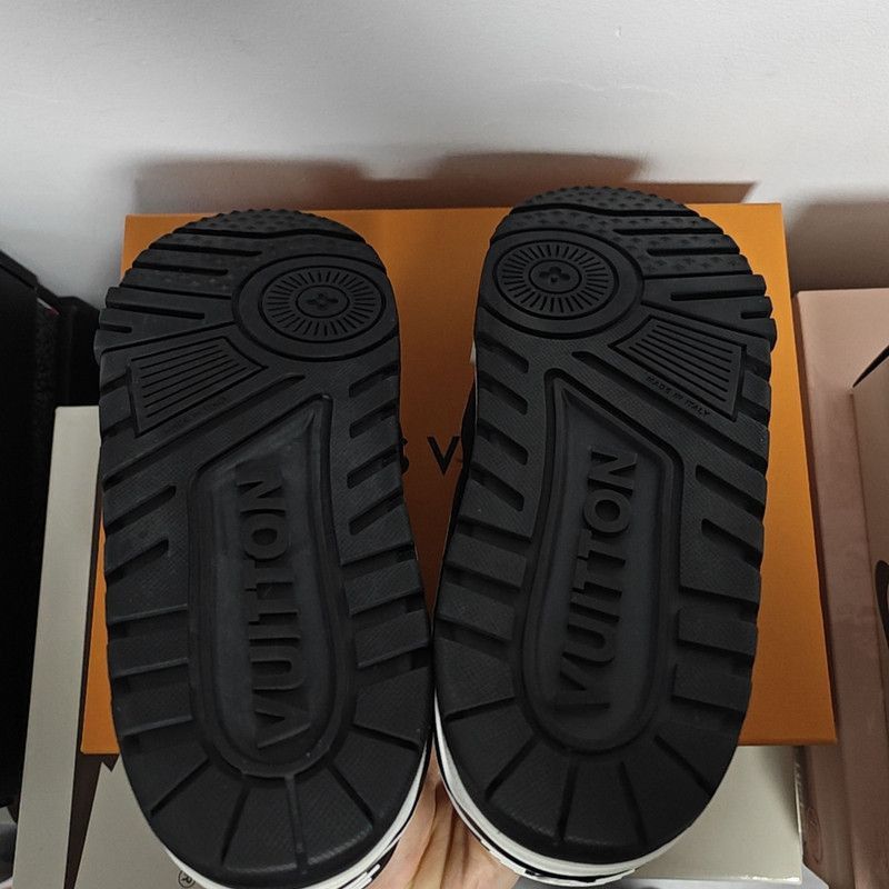Louis Vuitton Louis Vuitton Trainer Maxi Low-Top Sneakers -2508 Size US 10.5 / EU 43-44 - 1 Thumbnail