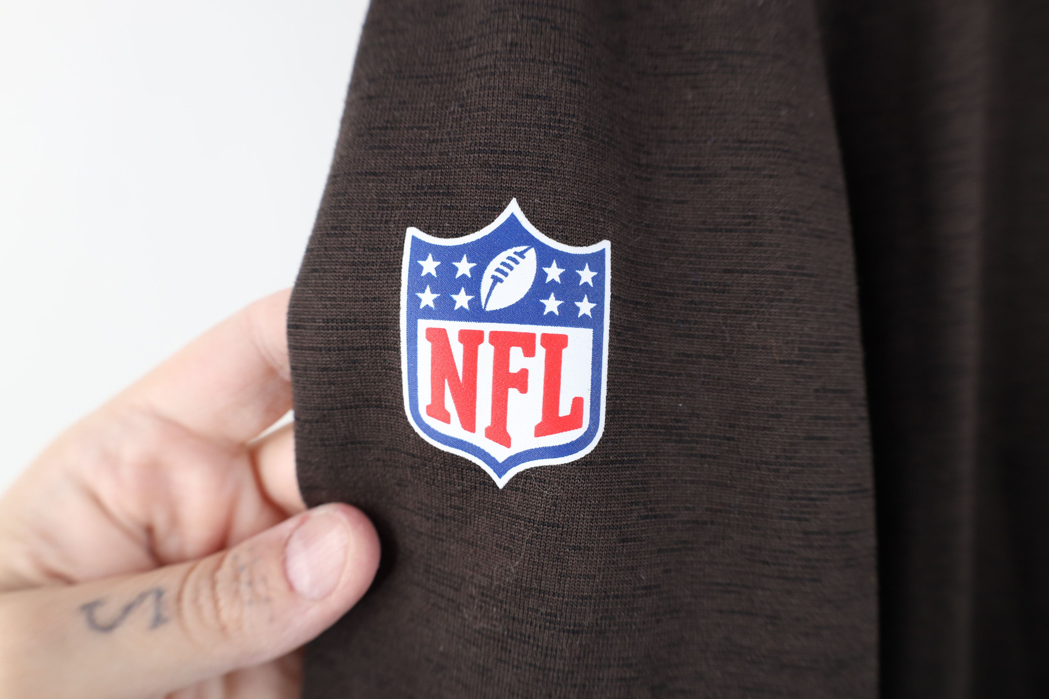 Nike Nike On Field Browns Football Long Sleeve T-Shirt Brown Size US L / EU 52-54 / 3 - 6 Thumbnail