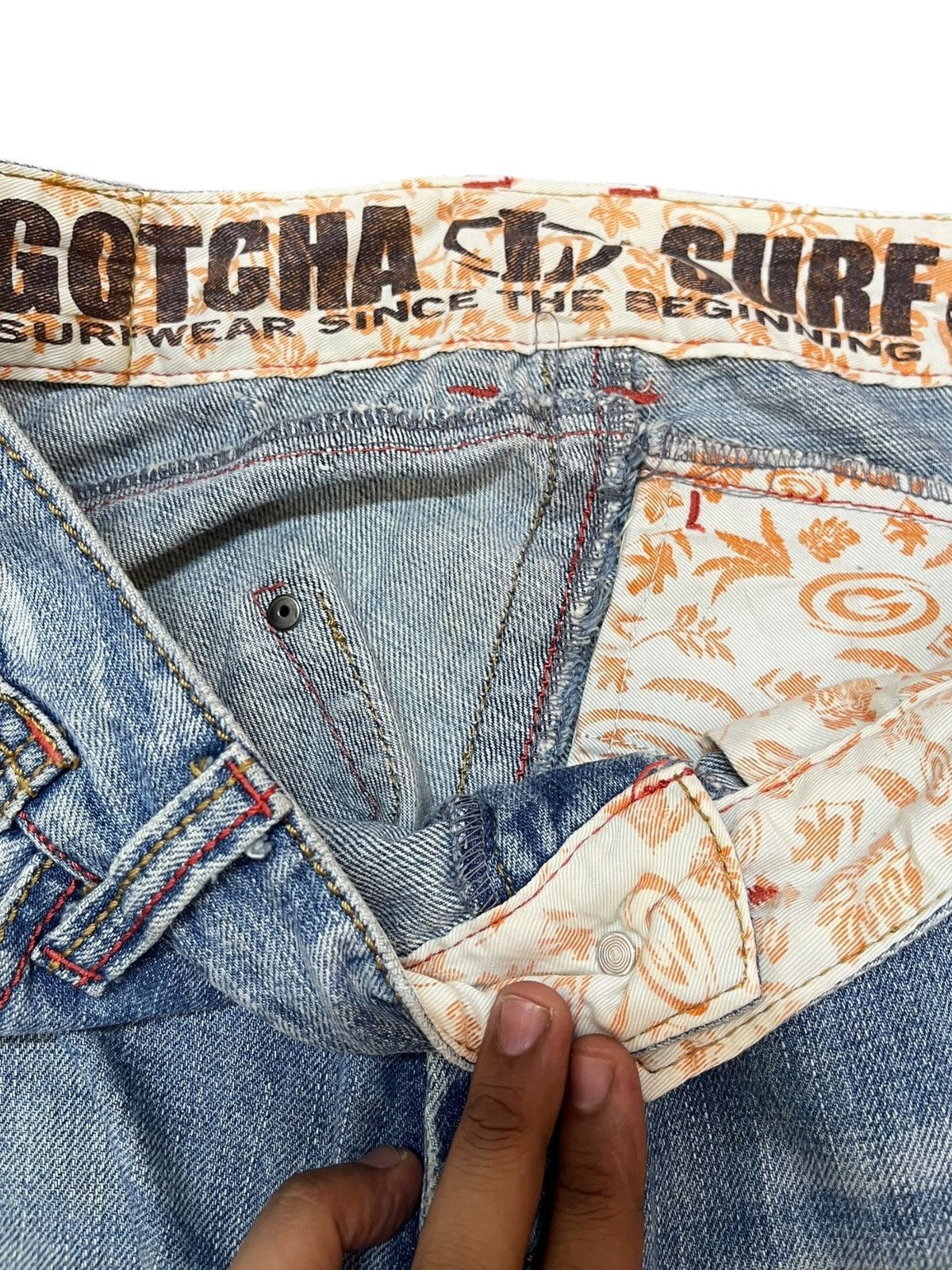 Japanese Brand × Le Grande Bleu (L.G.B.) Vintage Gotcha Surfwear Distressed Denim Size US 32 / EU 48 - 6 Thumbnail