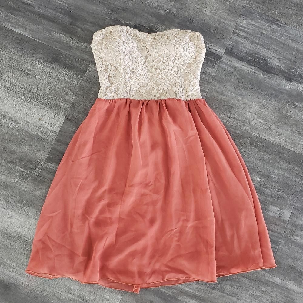 Designer Beige Laced Burnt Orange J7 Babydoll Mini Size S / US 4 / IT 40 - 1 Thumbnail