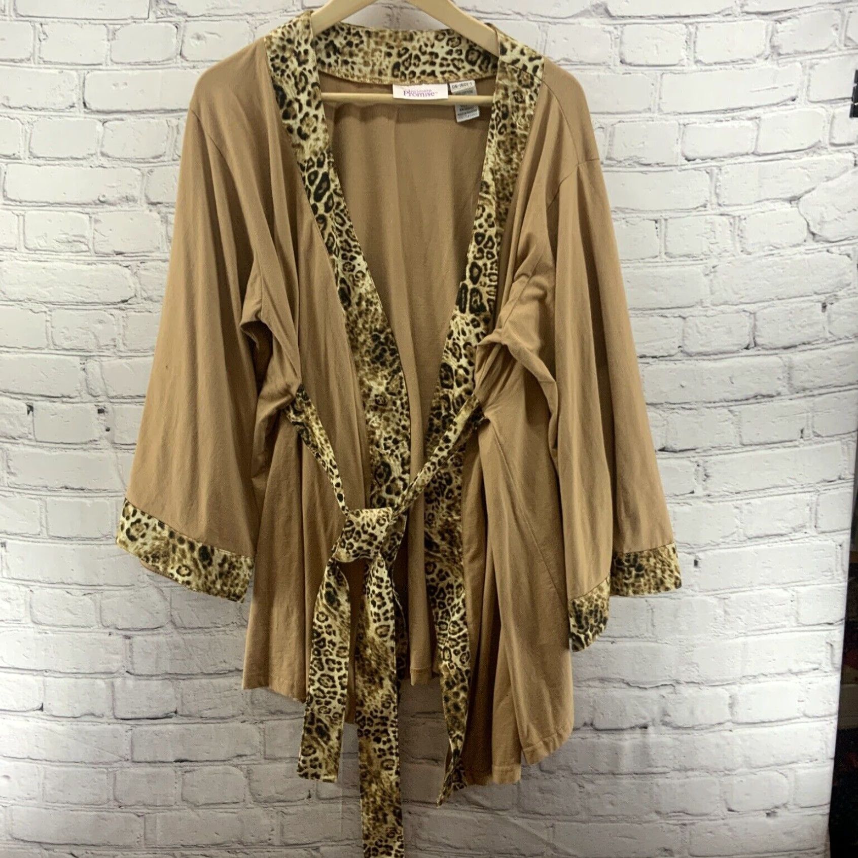 Vintage Soft Cheetah Print Beige Vintage Inspired Robe for Women in ...
