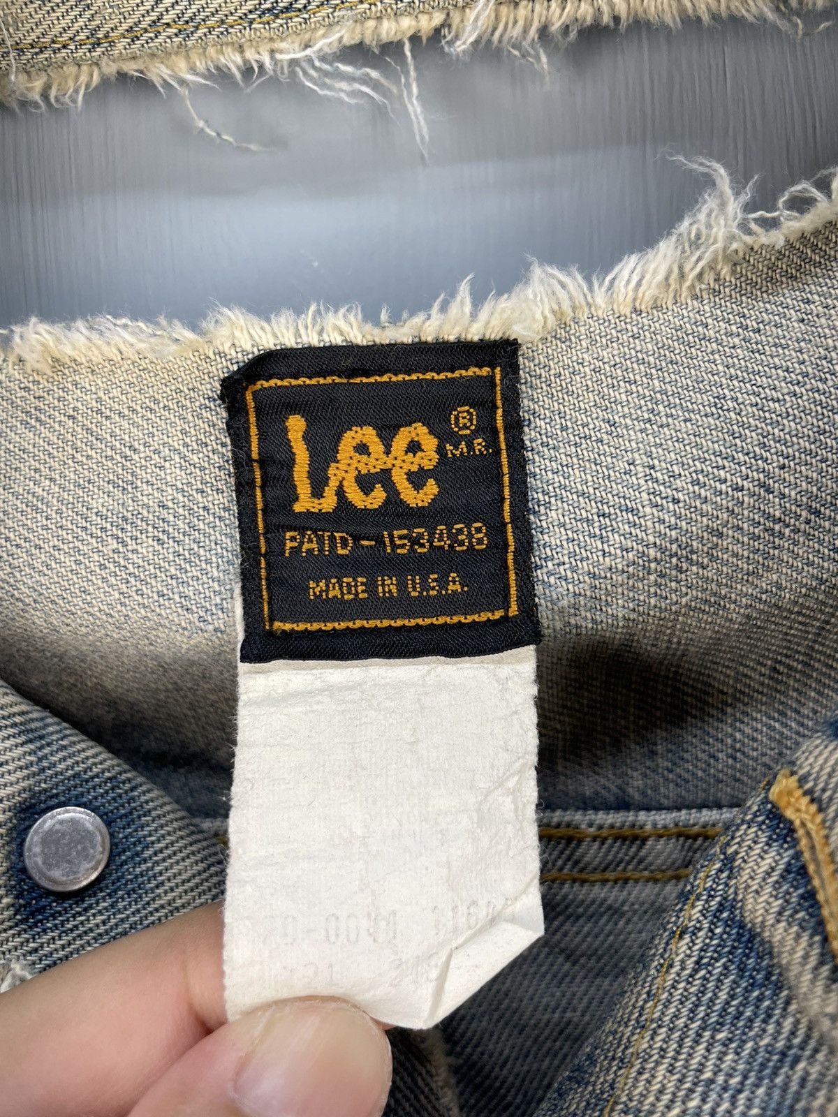 Lee × Vintage Vintage Lee tracker denim jacket distressed Size US L / EU 52-54 / 3 - 5 Thumbnail