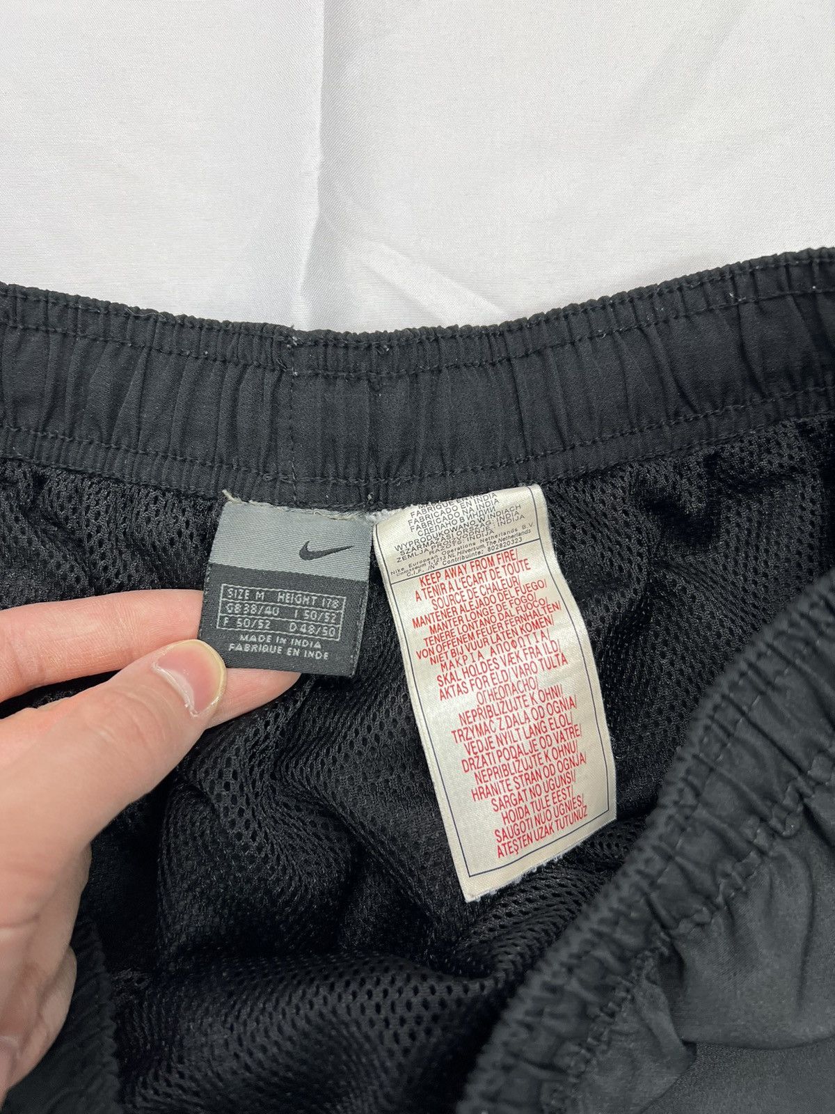 Nike Pants Nike Small Logo Swoosh Vintage 90’s 00’s Black Size US 32 / EU 48 - 4 Thumbnail