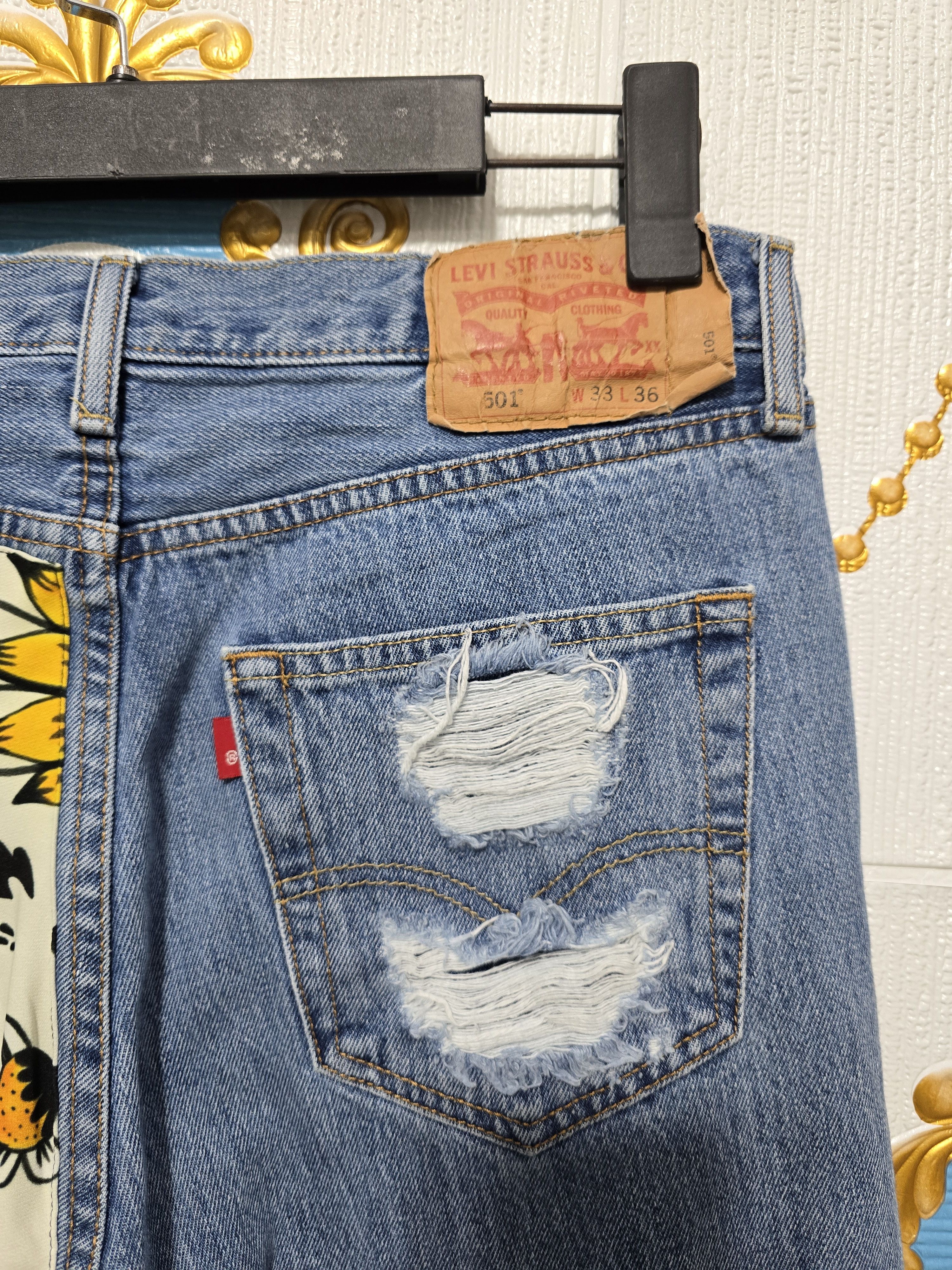 Levi's Levi's 501 Original jeans featuring a patchwork design Size US 33 - 8 Thumbnail