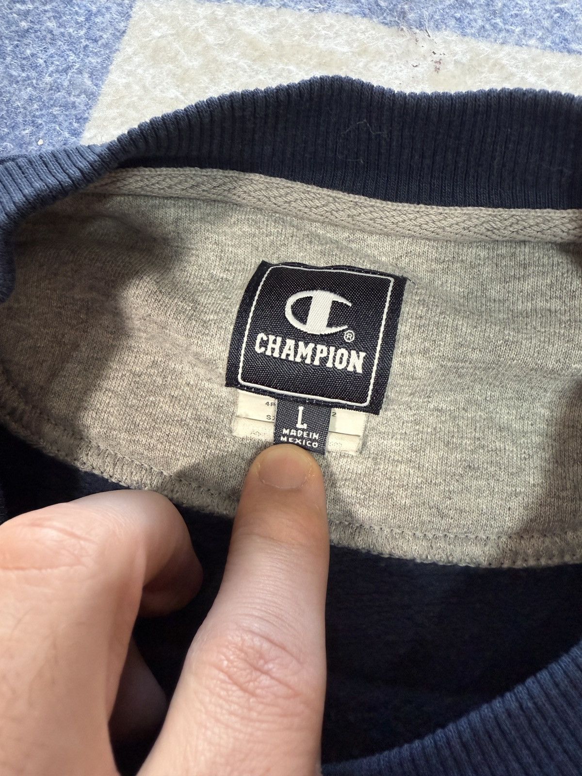 Champion Y2k champion crewneck sweatshirt Size US L / EU 52-54 / 3 - 3 Thumbnail