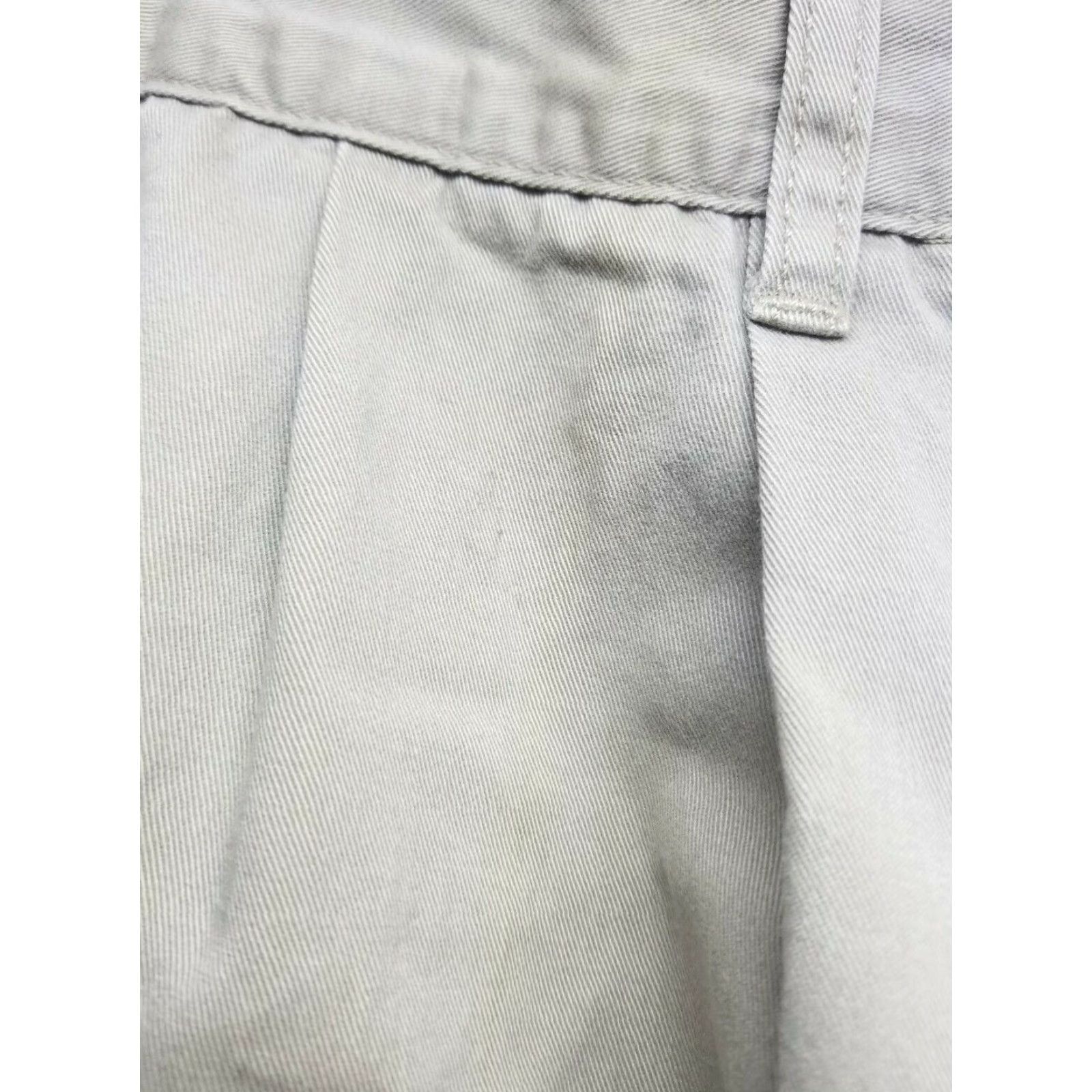Vintage VINTAGE Warner Bros Studio Store Taz Bugs Golf Golfing Shorts Khaki Mens XXXL Beige 100% Cotton Pleated Front Zip Casual Shorts Men Size US 39 - 5 Thumbnail