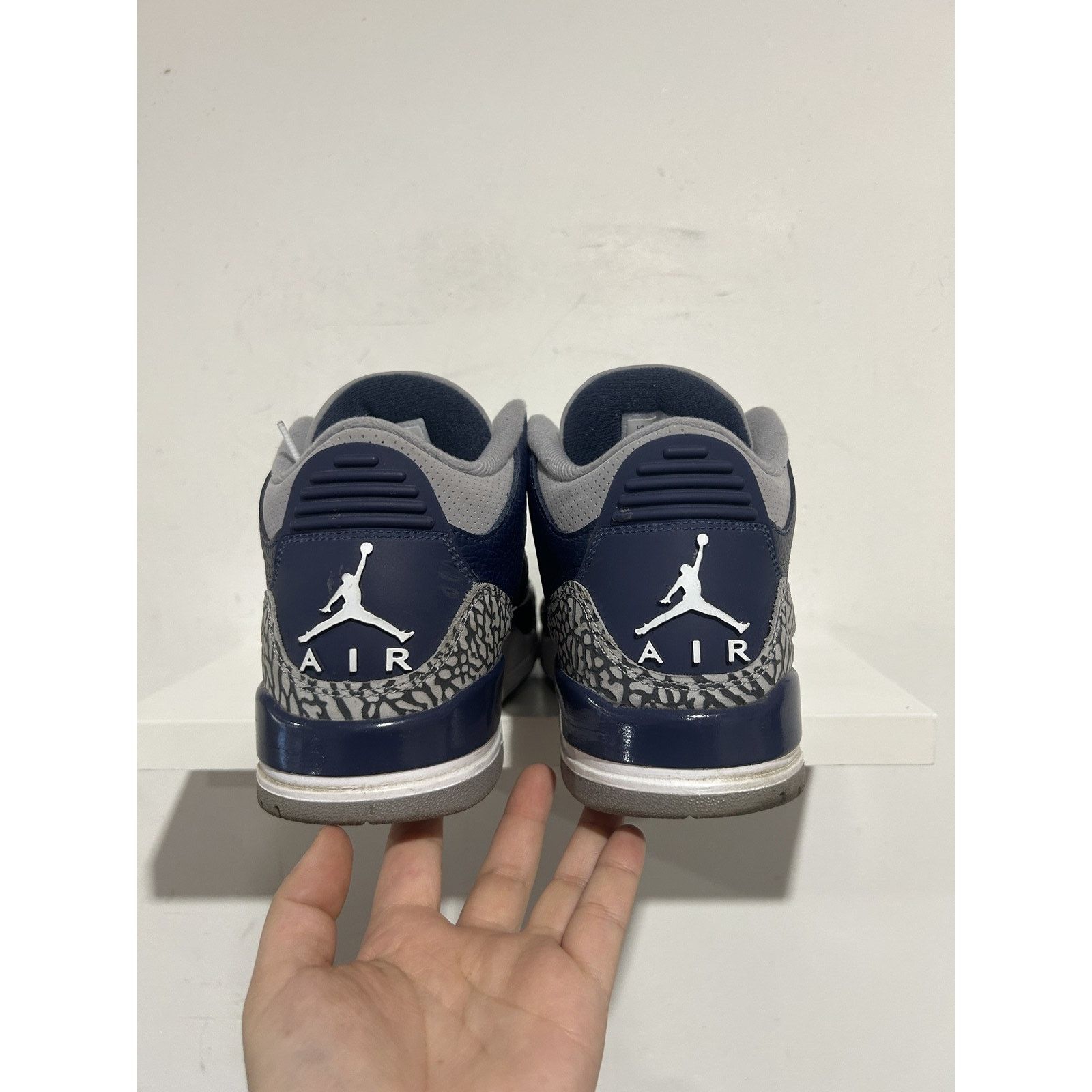 Jordan Brand JORDAN 3 RETRO GEORGETOWN SIZE 11 PREOWNED Size US 11 / EU 44 - 2 Thumbnail