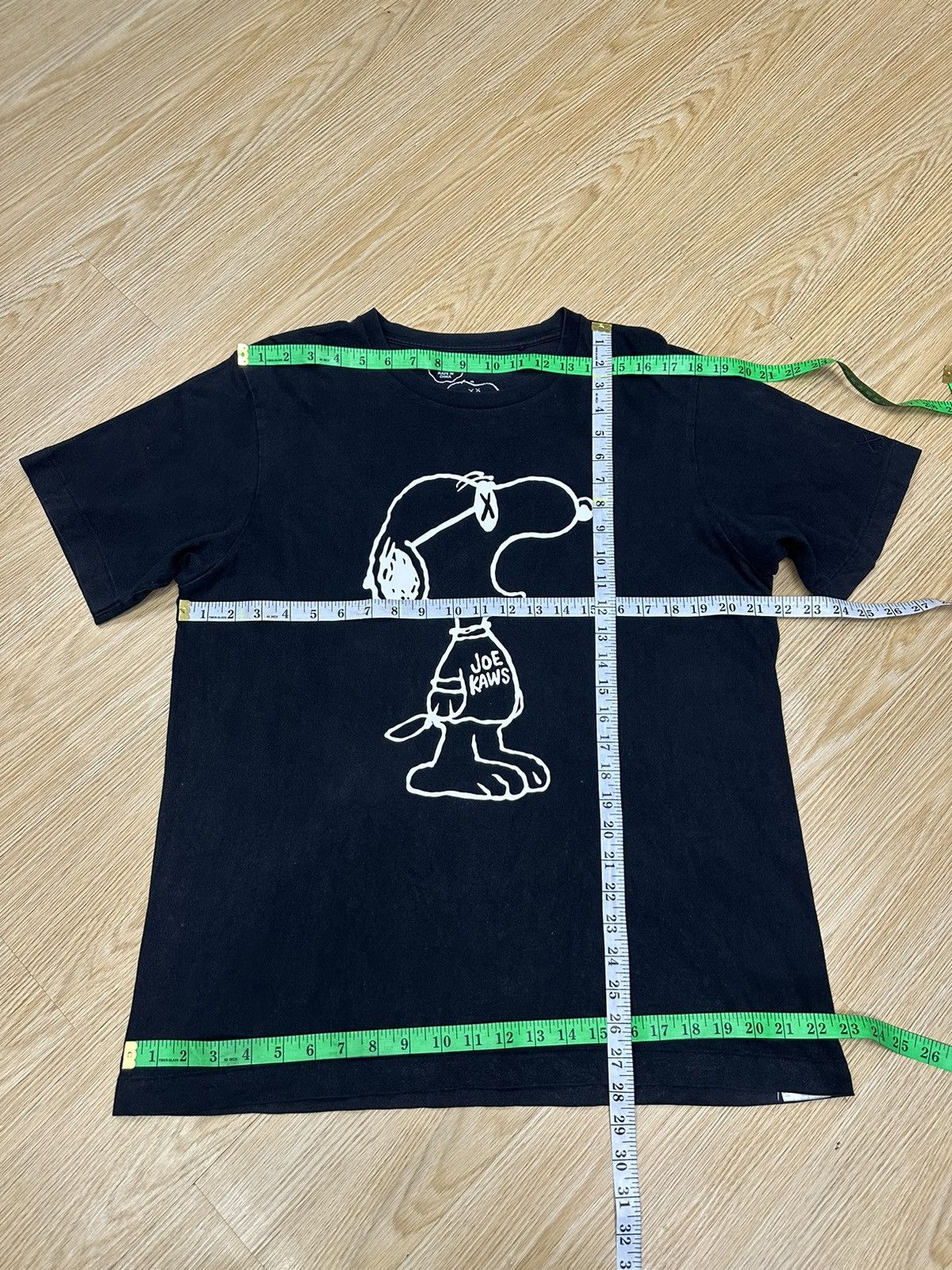 Kaws × Peanuts × Uniqlo Peanuts Joe Kaws Tshirt A571 Size US M / EU 48-50 / 2 - 5 Thumbnail