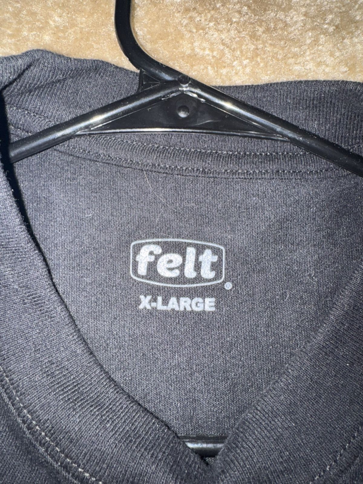 FELT Felt tee Size US XL / EU 56 / 4 - 4 Thumbnail