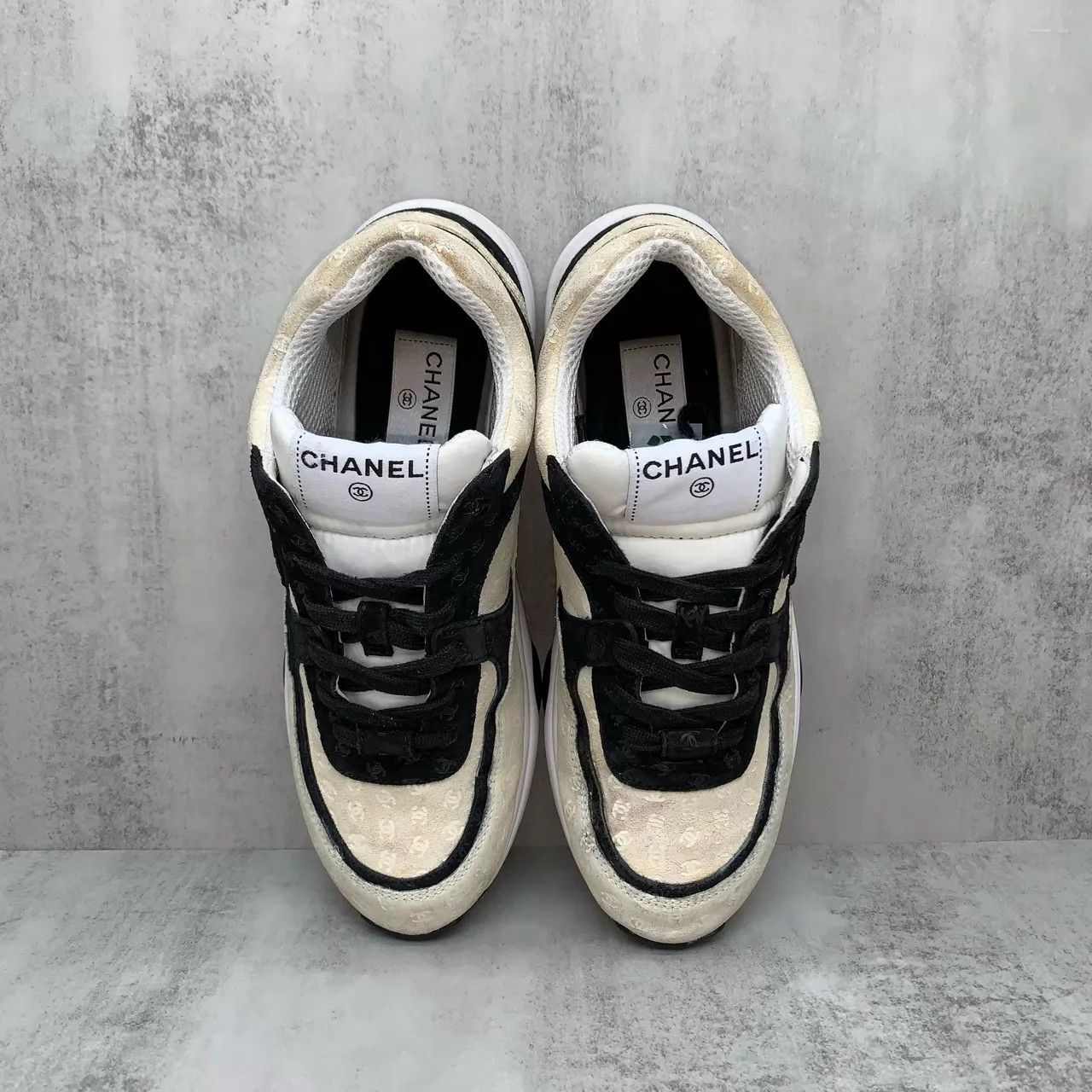 Chanel Chanel AOP Sneakers 39.5 95 New Size US 9 / IT 39 - 6 Thumbnail