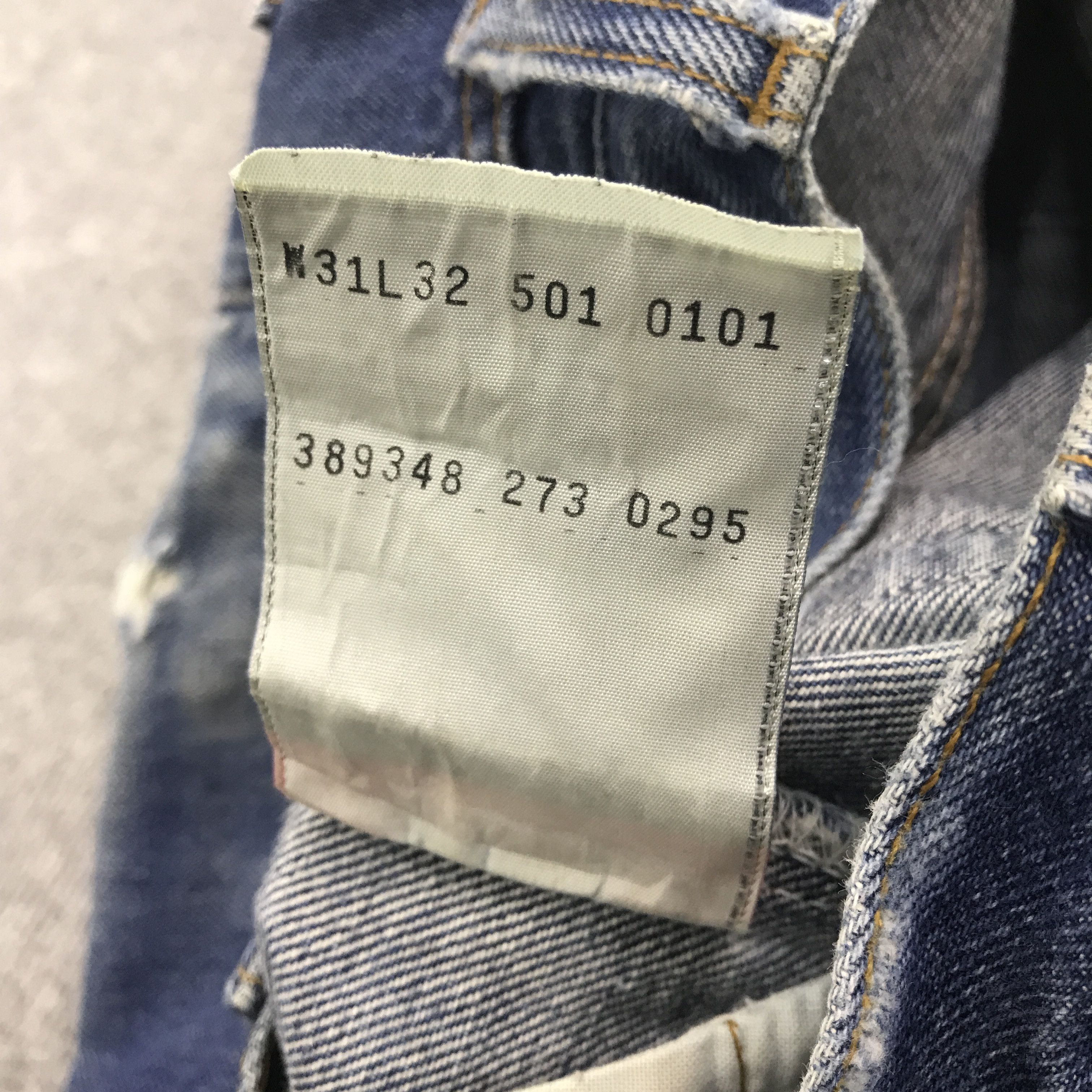 Levi's Rare Levis 501 Distressed Style Denim Jeans Size US 31 - 14 Thumbnail