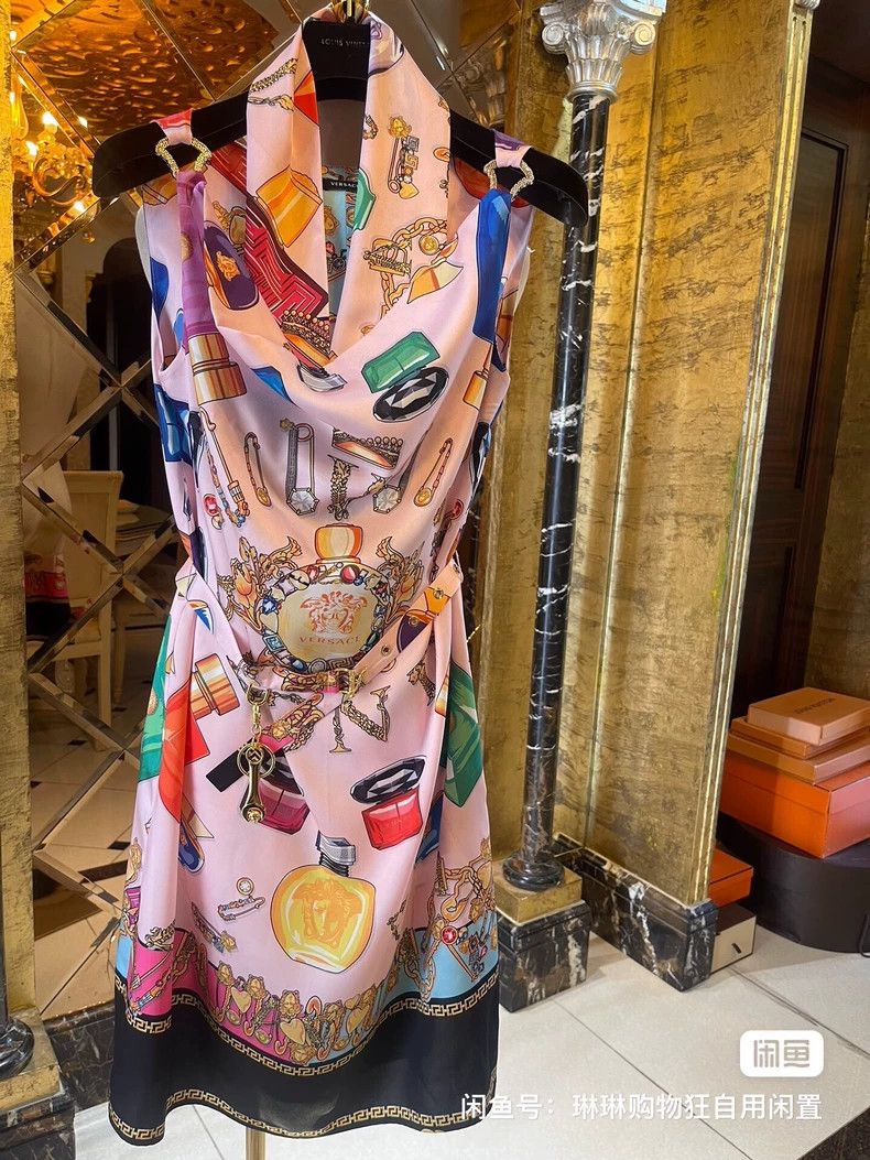 Versace Versace Perfume jewelry Medusa logo dress Size M / US 6-8 / IT 42-44 - 2 Thumbnail