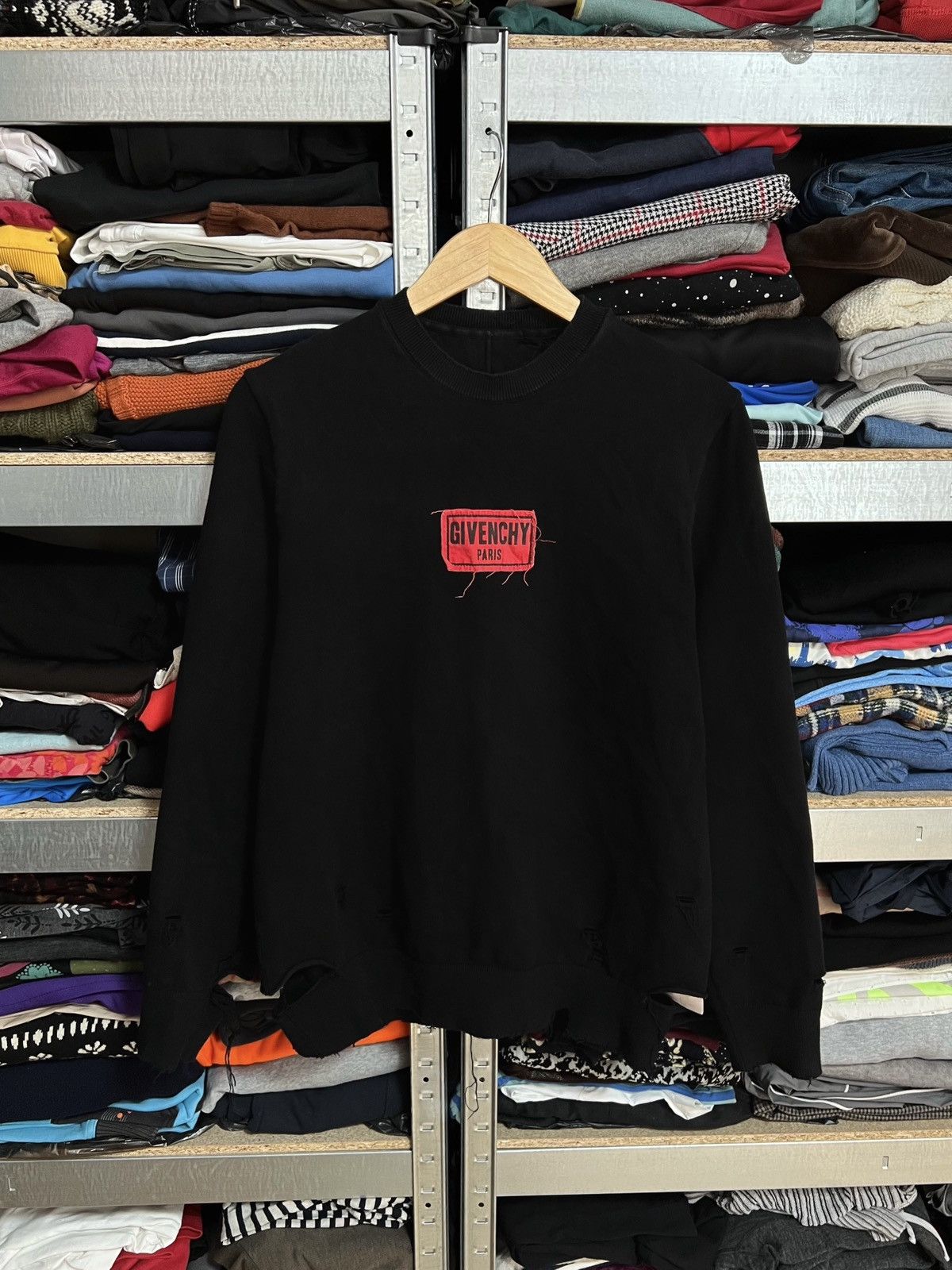Givenchy Givenchy Paris Box Logo Distressed Sweatshirt Sz L Pullover Size US L / EU 52-54 / 3 - 1 Thumbnail
