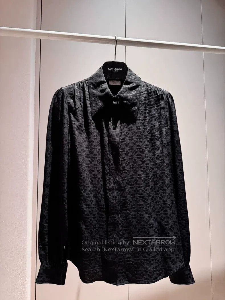 Saint Laurent Paris Saint Laurent Paris size 41 Silk Jacquard Shirt Size US S / EU 44-46 / 1 - 1 Thumbnail