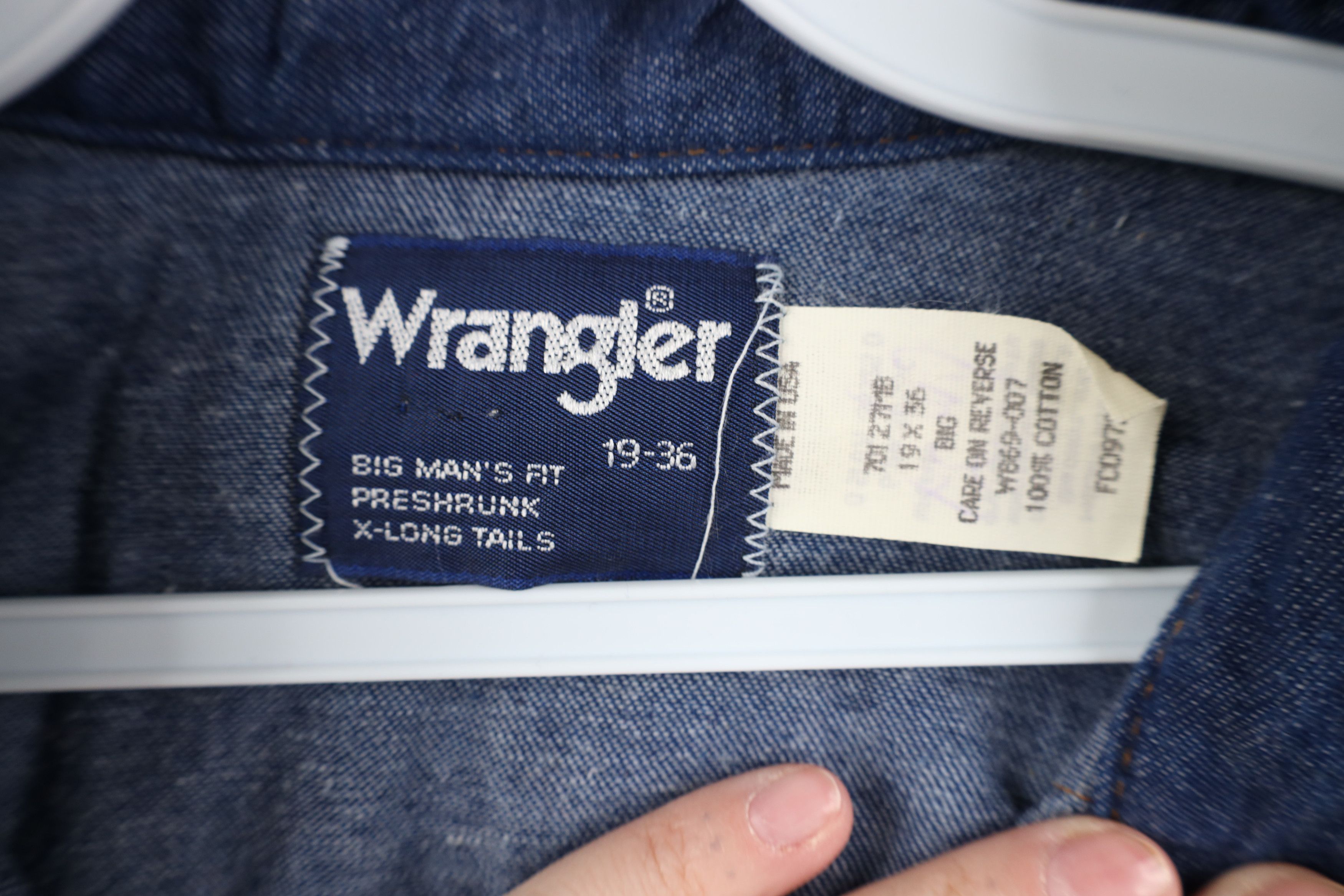 Wrangler Vintage 90s Wrangler Cowboy Denim Snap Button Shirt USA Size US XL / EU 56 / 4 - 7 Thumbnail