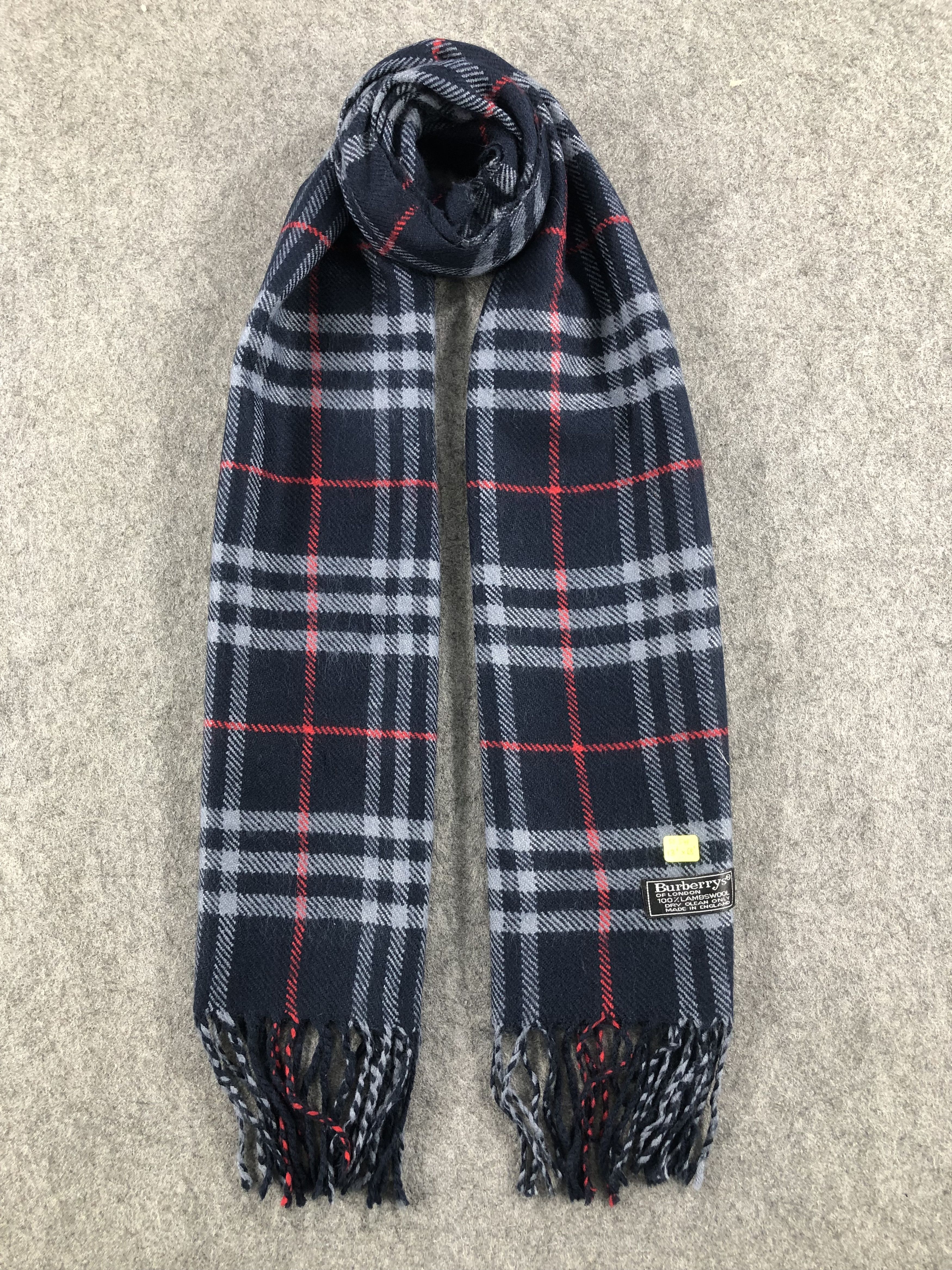 Burberry Vintage Burberry Scarf / Muffler / Neckwear Size ONE SIZE - 1 Thumbnail