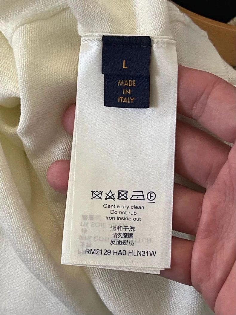 Louis Vuitton Louis Vuitton Printed logo short sleeves Size US L / EU 52-54 / 3 - 4 Thumbnail