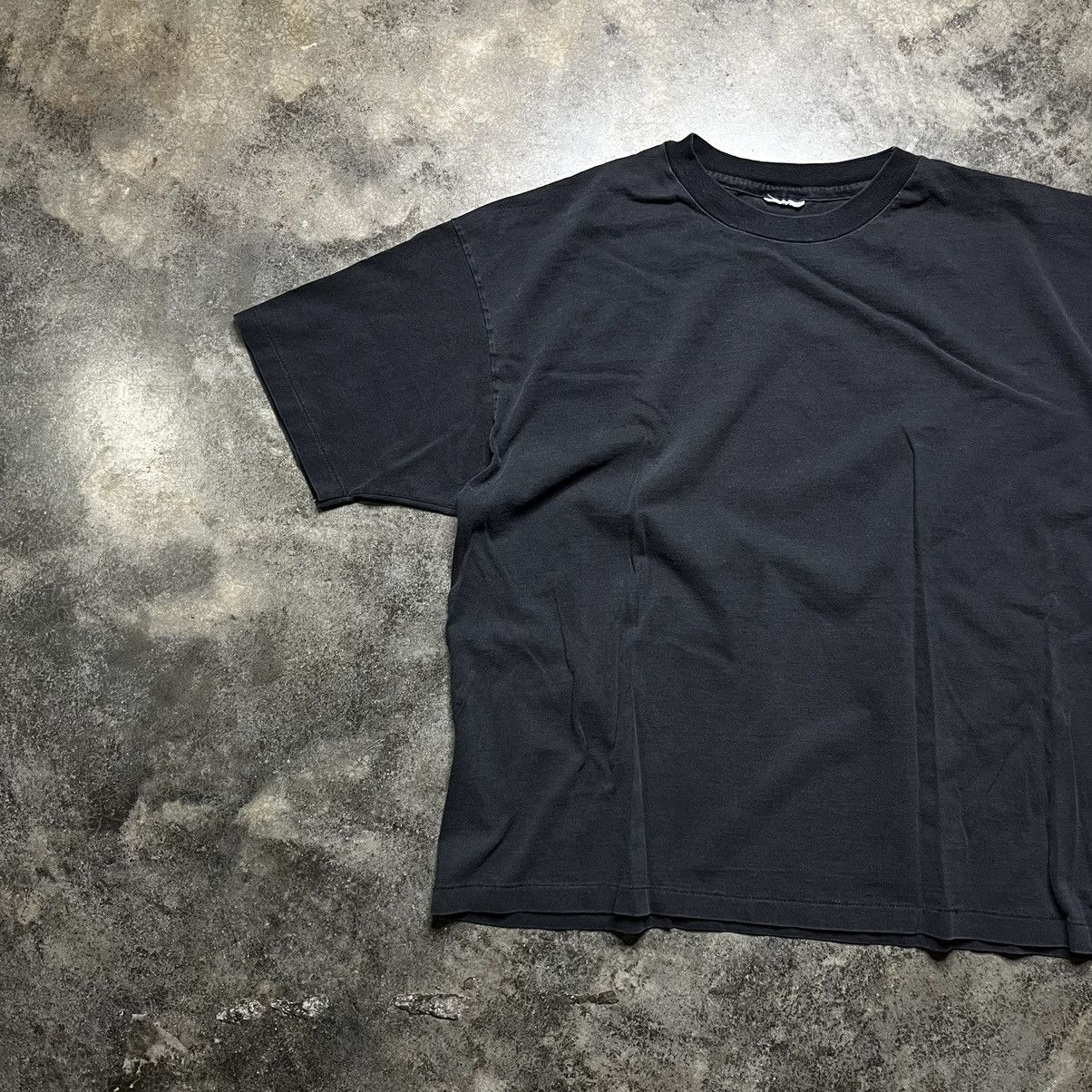 Vintage vintage blank black distressed tshirt Size US XL / EU 56 / 4 - 2 Thumbnail