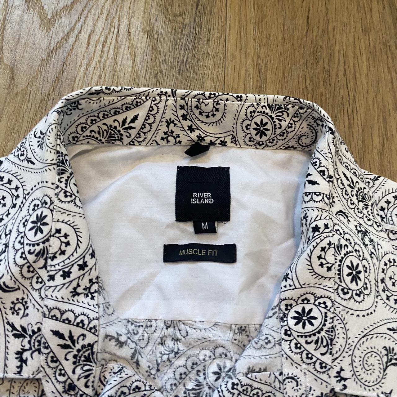 Other Paisley print short sleeve button up shirt in white Size US M / EU 48-50 / 2 - 4 Thumbnail