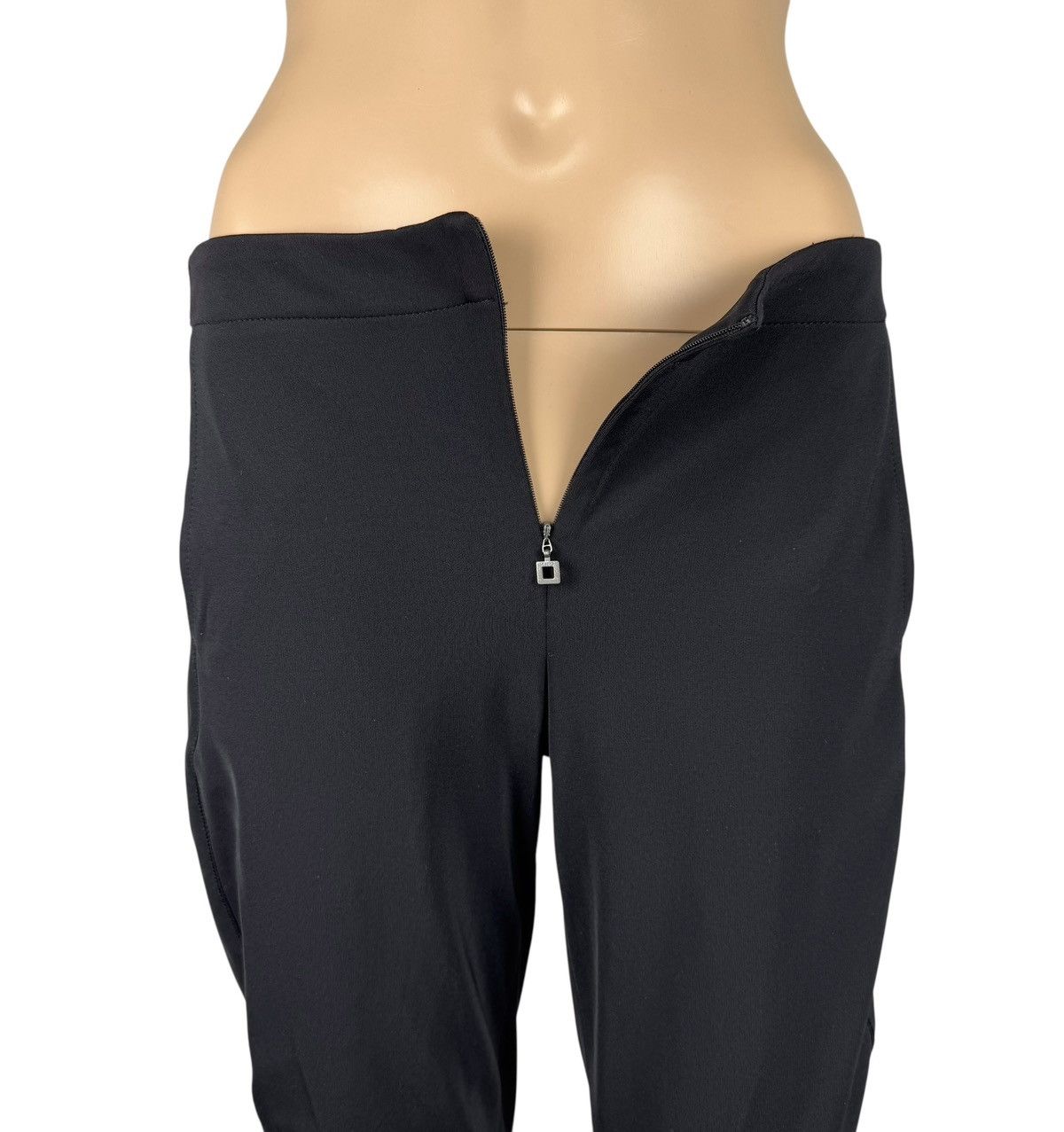 Marithe + Francois Girbaud Marithe Francois Girbaud Ankle Zip Bow Pants Crop size US6 Size 28" / US 6 / IT 42 - 9 Thumbnail