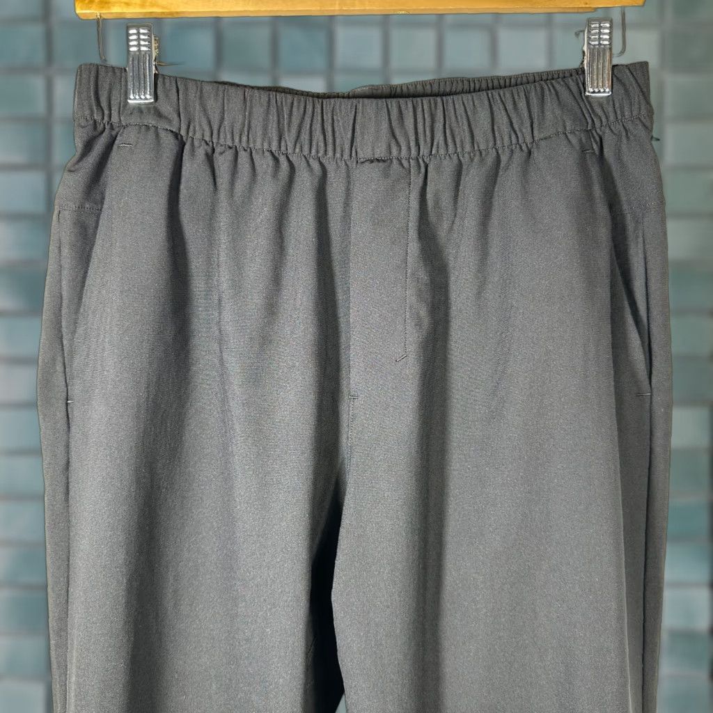 Lululemon Lululemon Lab Pants Medium Chino Regular Black Slim Fit Technical Stretch Trousers Mens Size US 29 - 1 Thumbnail
