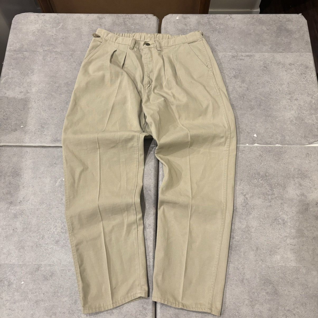 Wrangler Wrangler rugged wear khaki carpenter pants elastic waistband Size US 36 / EU 52 - 1 Thumbnail