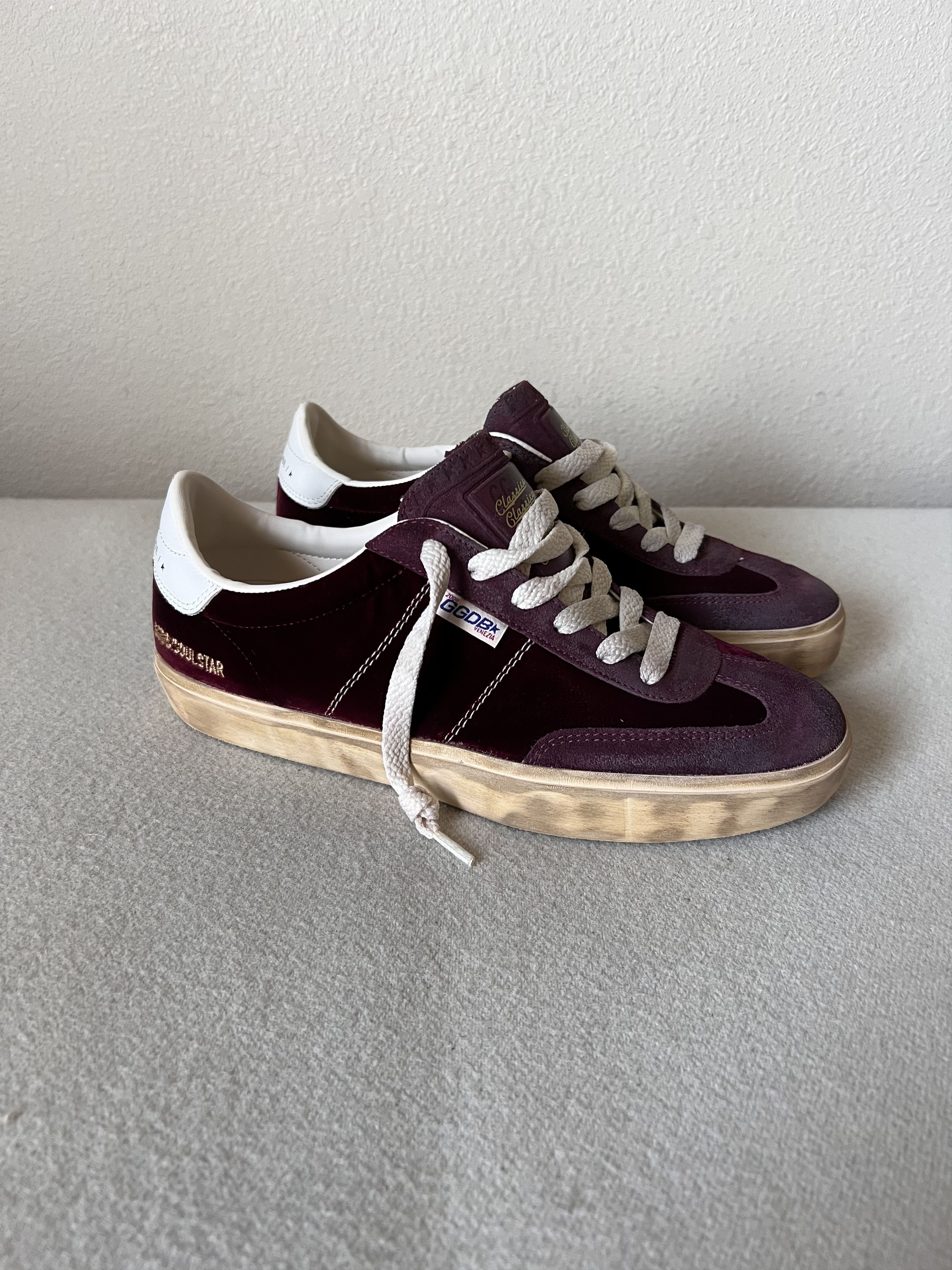 Golden Goose Golden Goose Velvet Soul Star Sneakers in Bordeaux Size US 9 / IT 39 - 1 Thumbnail