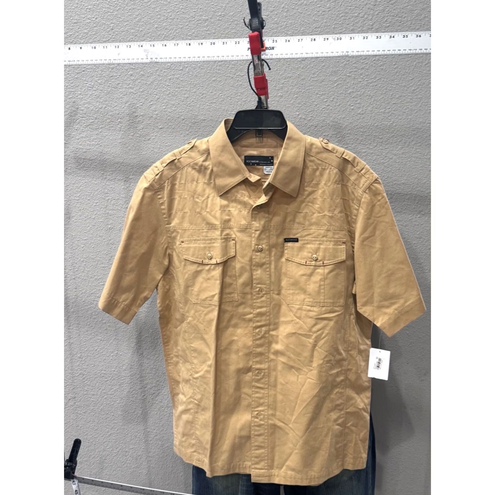 Rocawear Roca Wear SHORT SLEEVE BUTTON UP SHIRT Medium M Multicolor Men Size US M / EU 48-50 / 2 - 3 Thumbnail