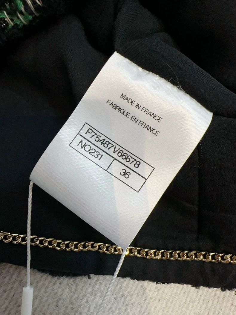 Chanel Chanel 23b black round-neck four-pocket jacket Size XS / US 0-2 / IT 36-38 - 7 Thumbnail
