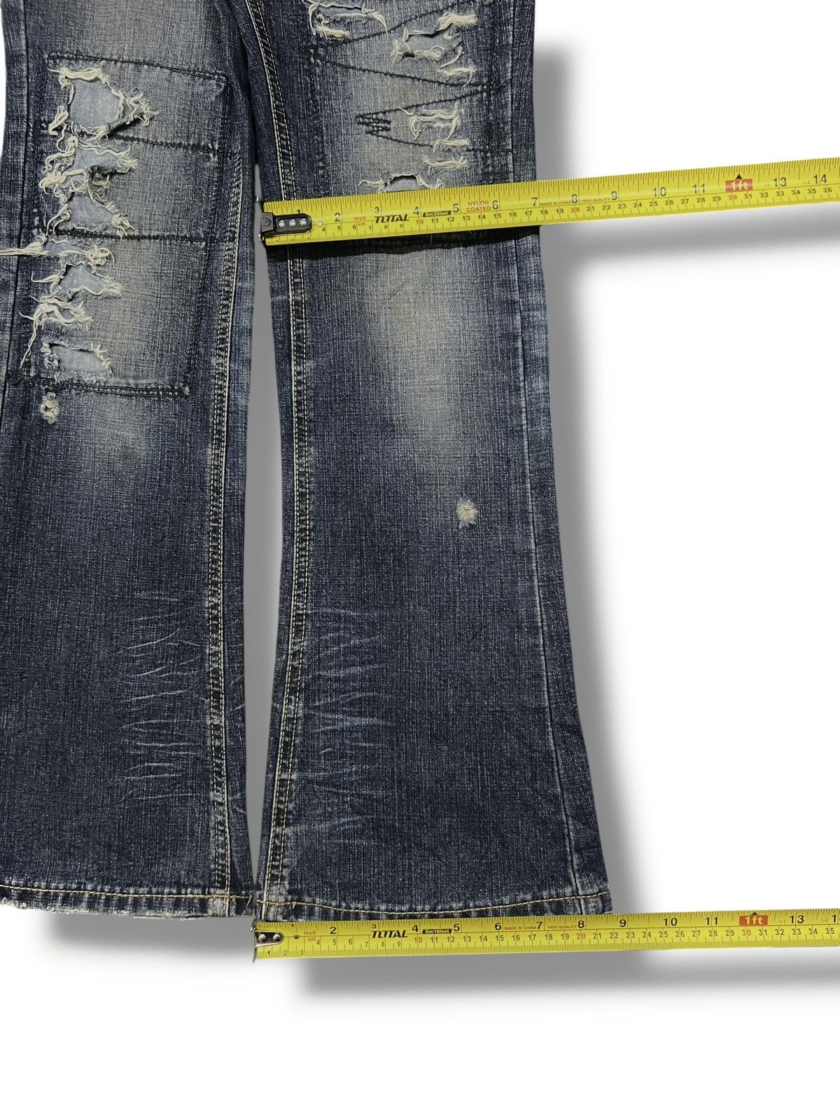 Edwin Flared Vintage Edwin - Faded Wash, Low Rise,Distressed Denim Size 27" / US 4 / IT 40 - 18 Thumbnail